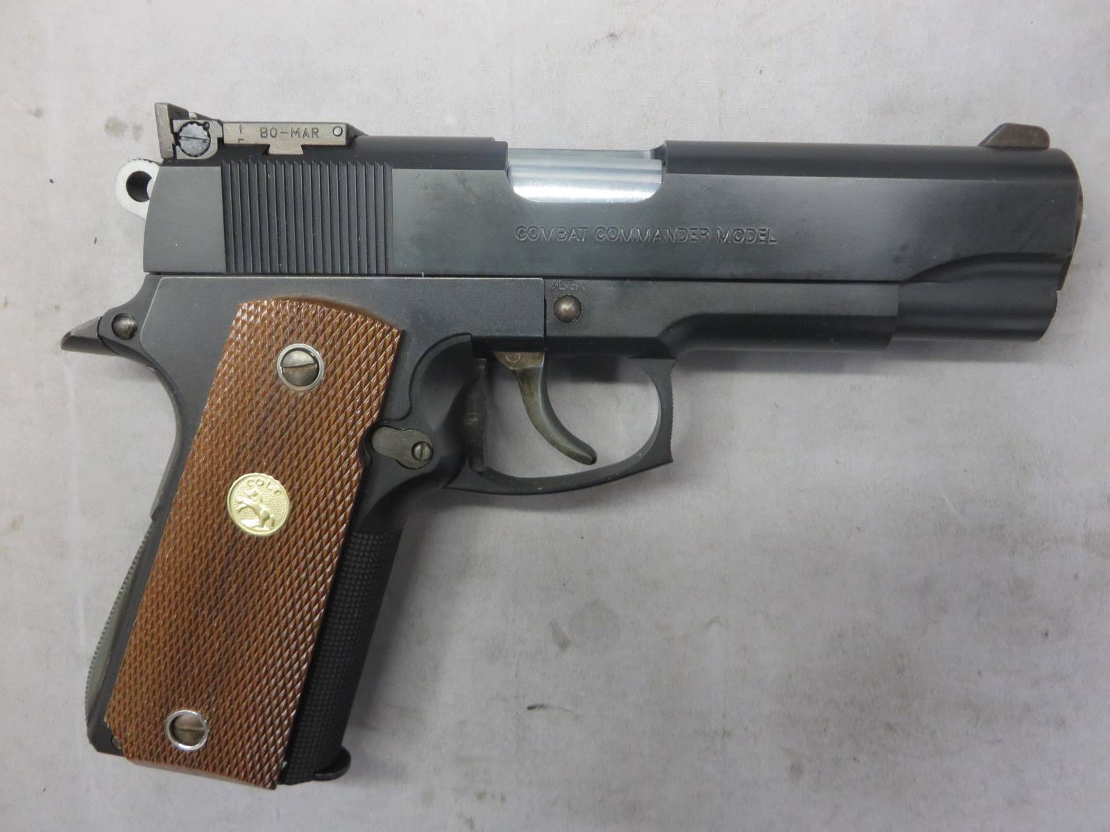 【ウエスタンアームズ】コルト コンバットコマンダー シーキャンプカスタム・木製グリップ