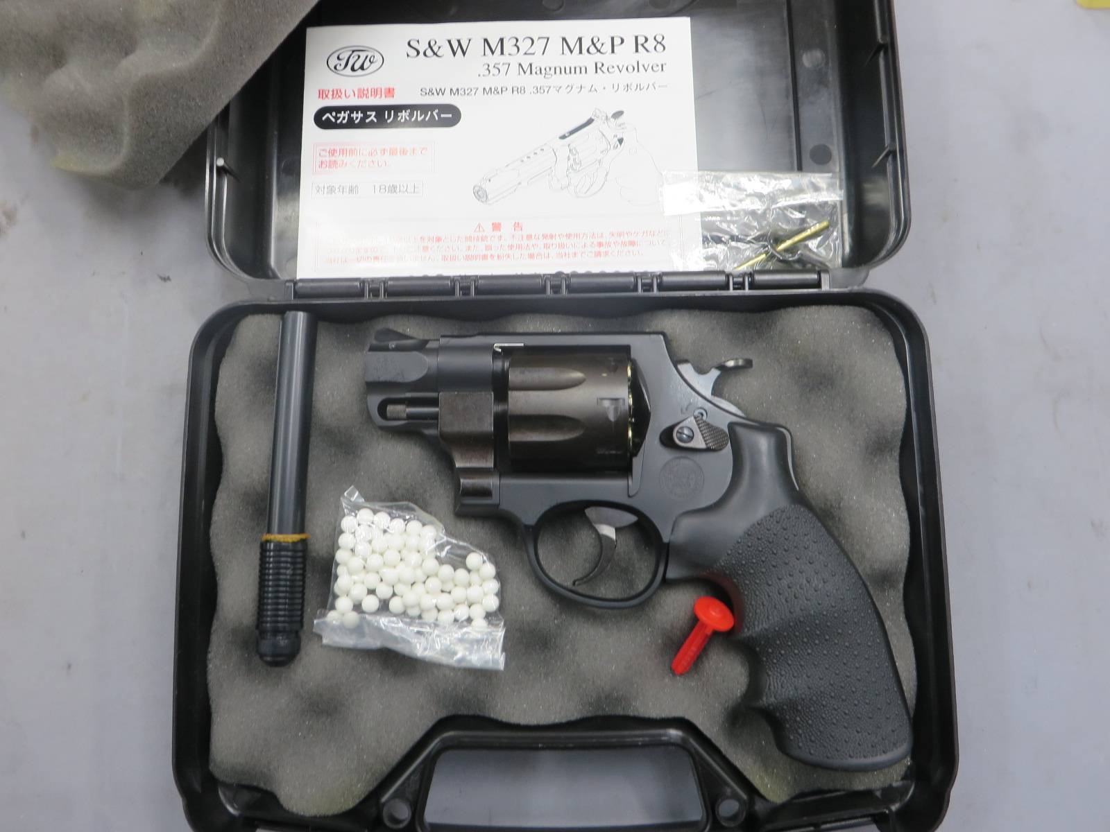 【タナカ】S&W M327 M&P R8 2in HW・HOGUEグリップ