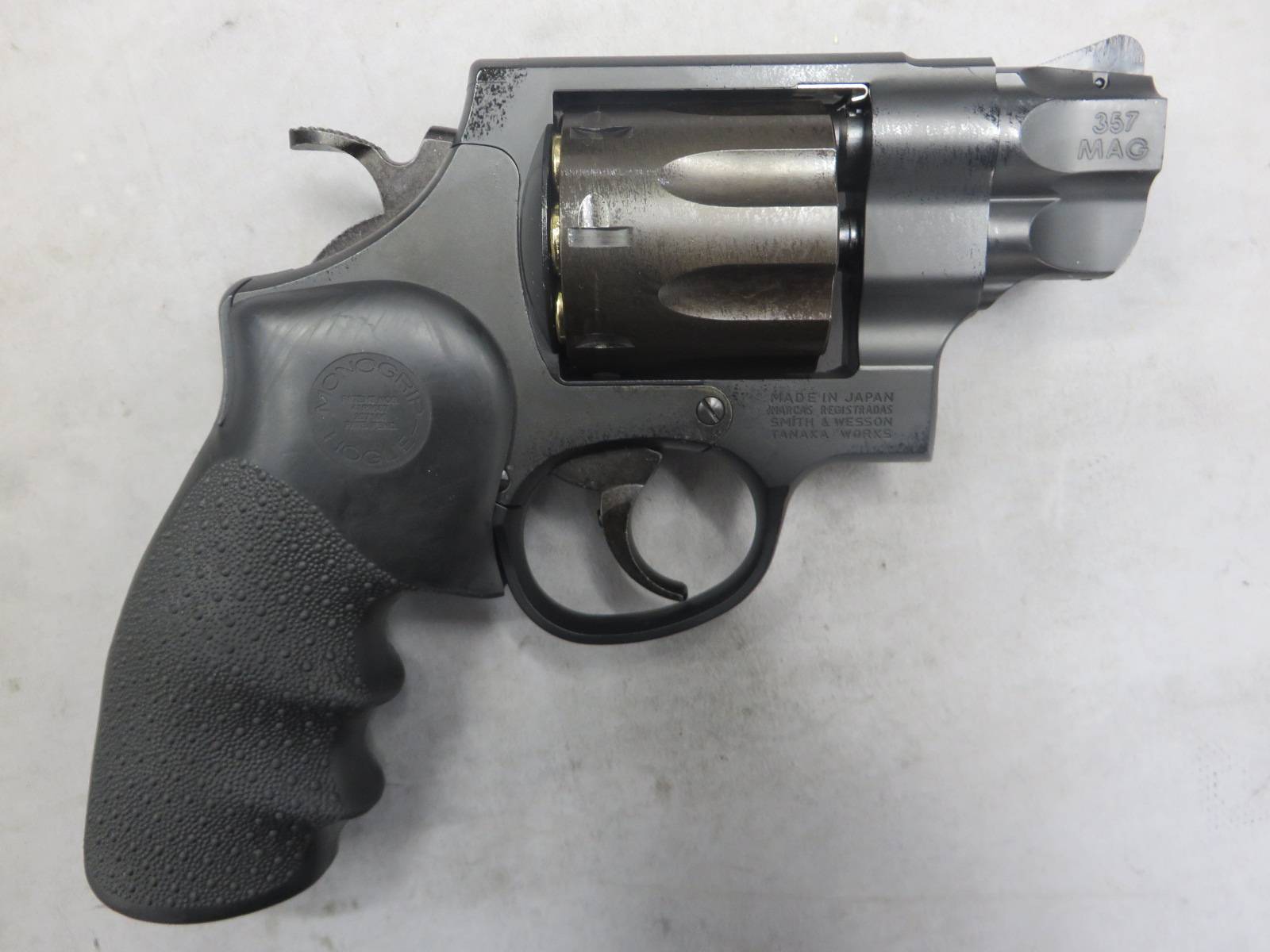 【タナカ】S&W M327 M&P R8 2in HW・HOGUEグリップ