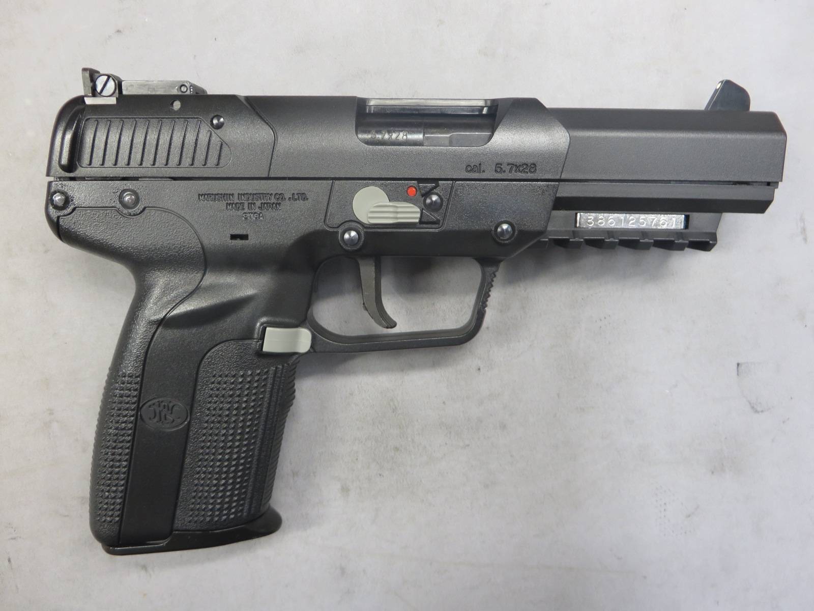 【マルシン】Five-seveN 6ｍｍBB CO2 ブラック・ファイブセブン・5-7
