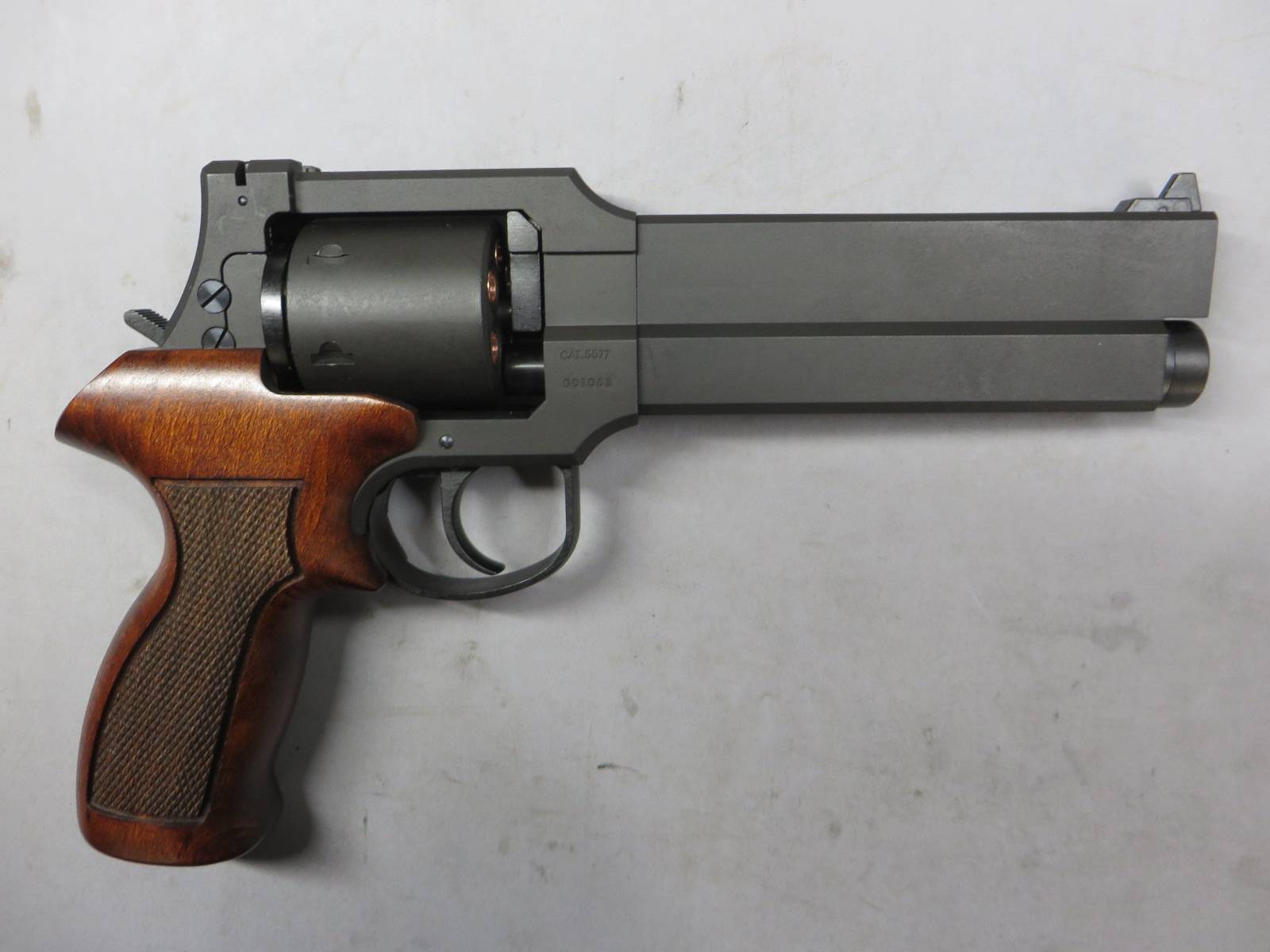 【マルシン】MA・TE・BA 6in ブラックHW 木製グリップ仕様　6ｍｍBB Xカートリッジ