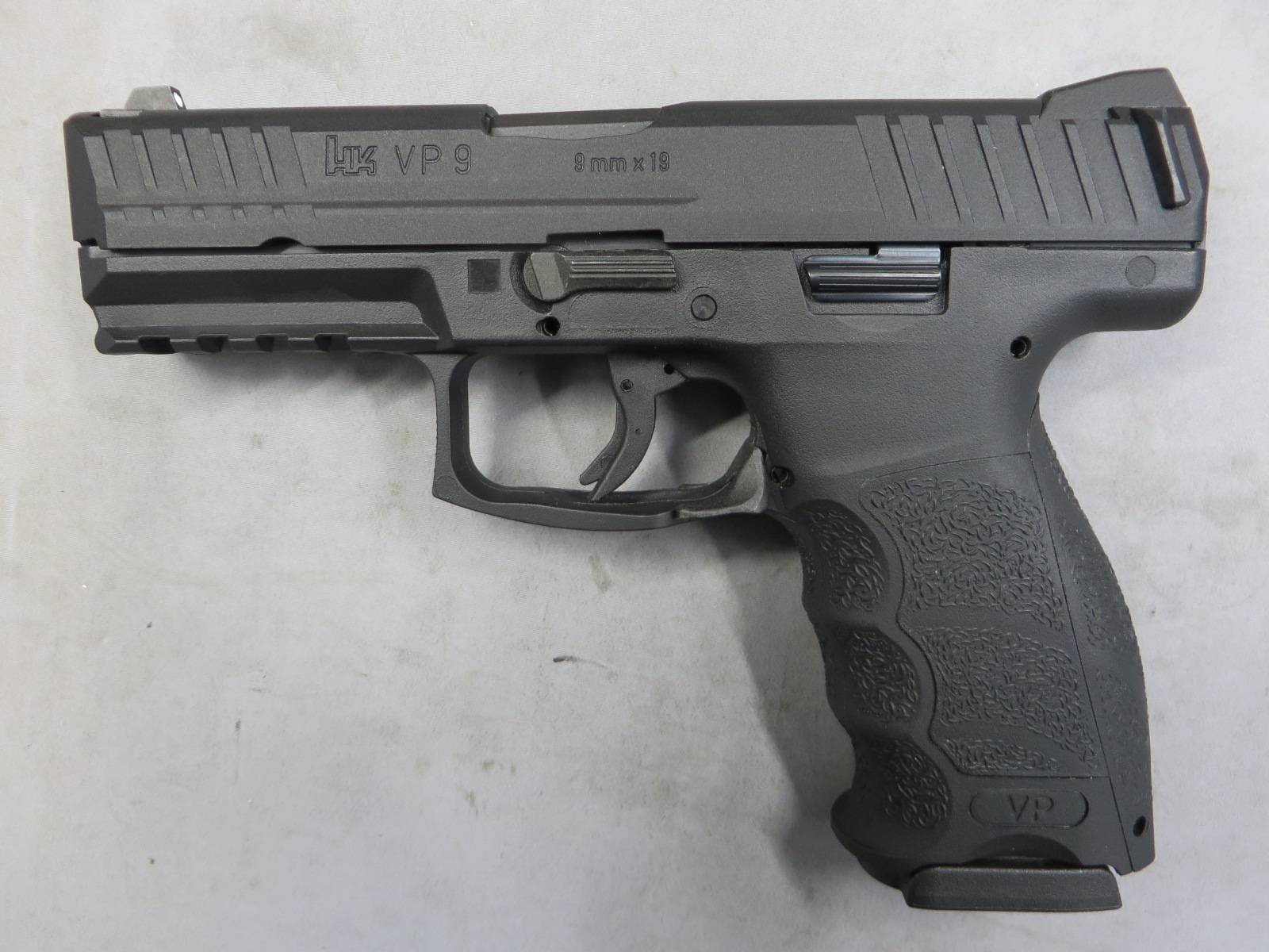 【UMAREX】H&K VP9 メタルスライド