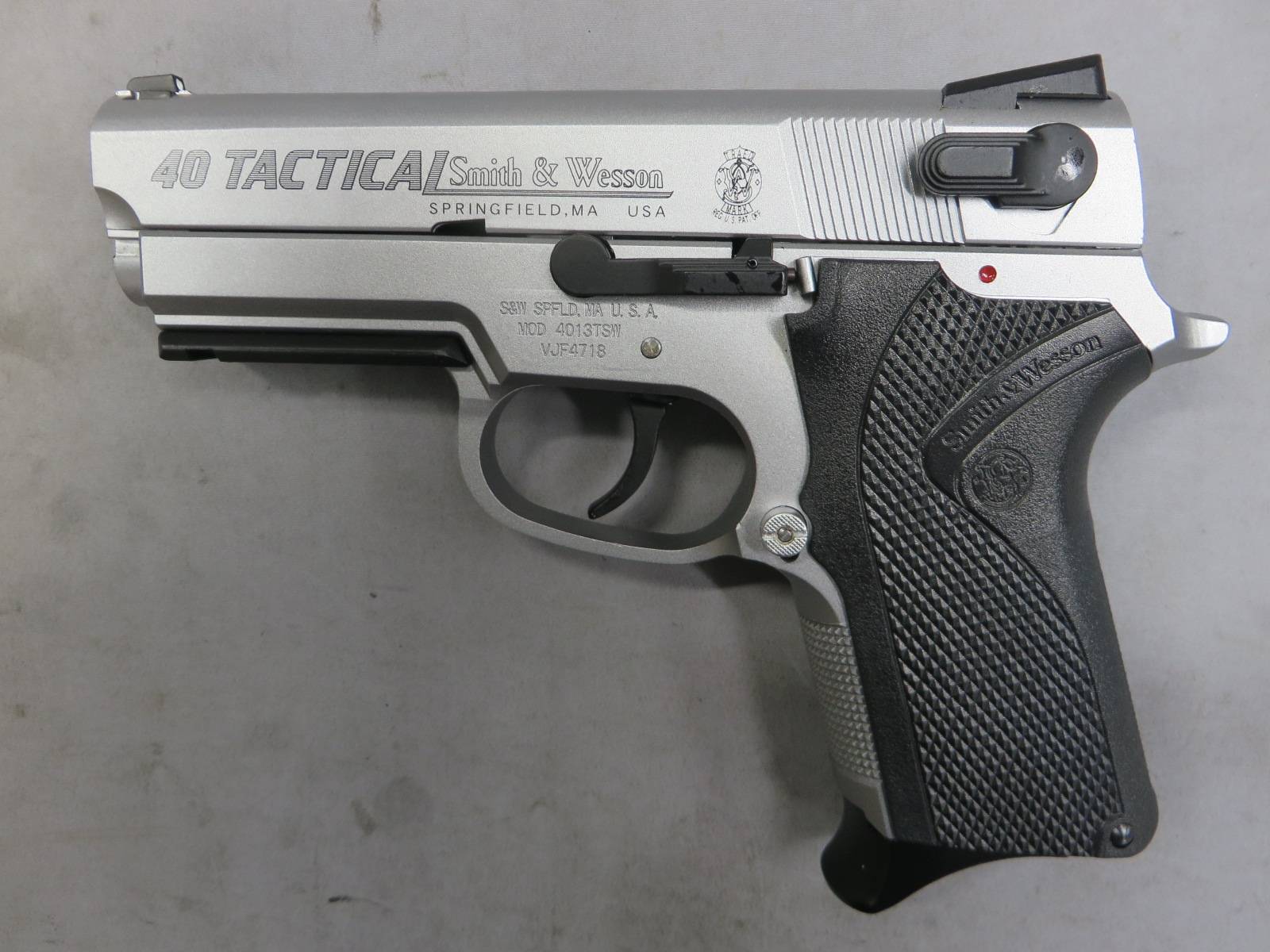 【ウエスタンアームズ】S&W M4013 TSW シルバー