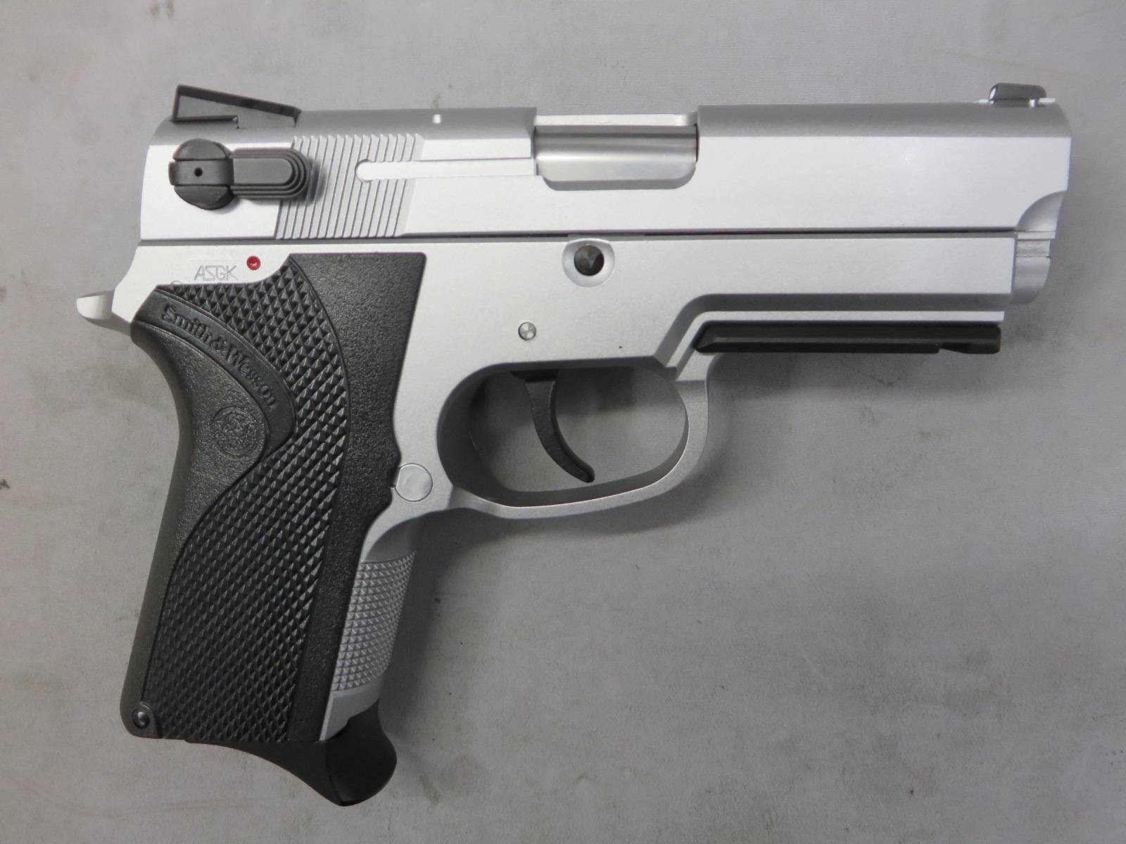 【ウエスタンアームズ】S&W M4013 TSW シルバー