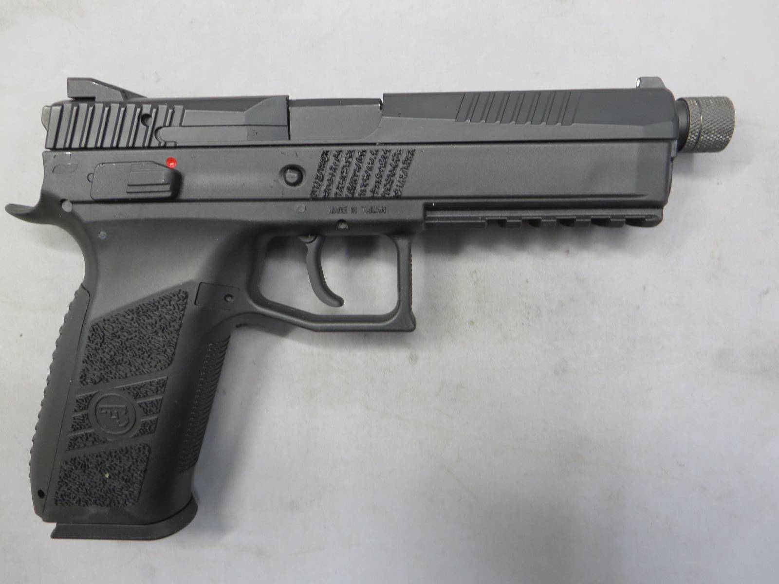 【Carbon8】CZ P-09 CO2・サイレンサー対応アウターバレル