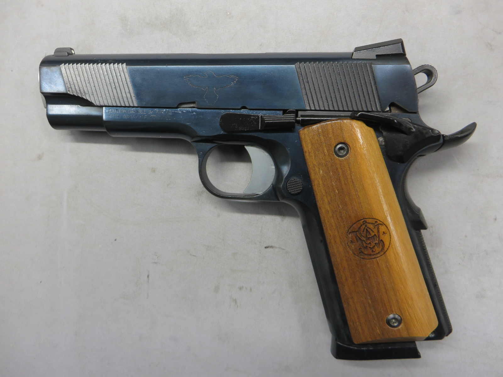 【ウエスタンアームズ】S&W SW1911 ガンサイトエディション ブラック・ブルーイング