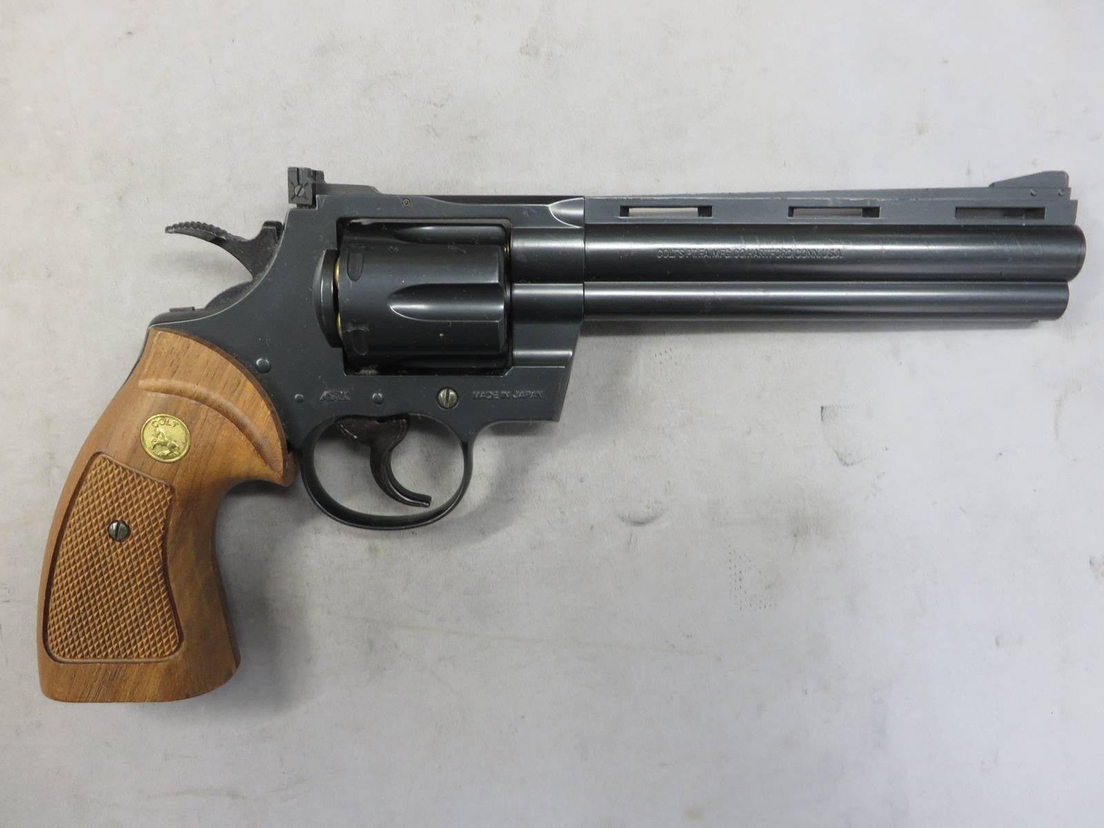 【東京マルイ】コルトパイソン.357mag 6in・リアルライブカート・木製グリップ