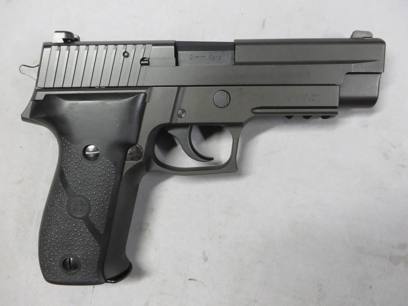 【KSC】P226R HW SYSTEM7 HOGUE ラバーグリップ標準装備