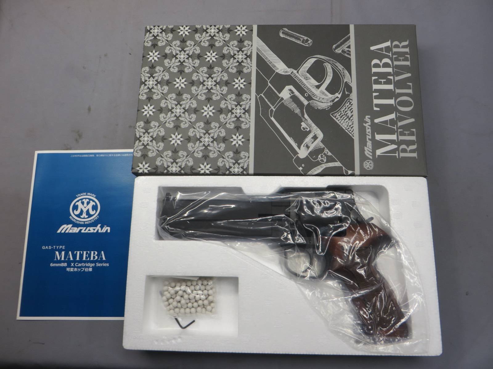 【マルシン】MＡTEBA マテバリボルバー 6in ブラックHW 木製グリップ仕様　6ｍｍBB Xカートリッジ