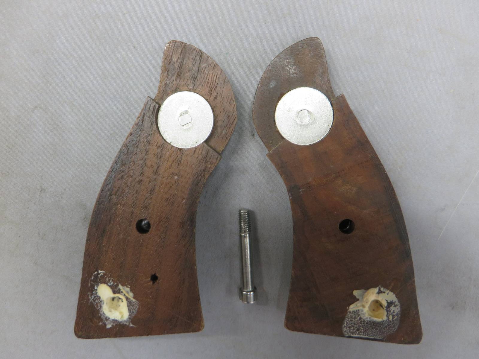 【不明】ルガー セキュリティシックス 木製グリップ