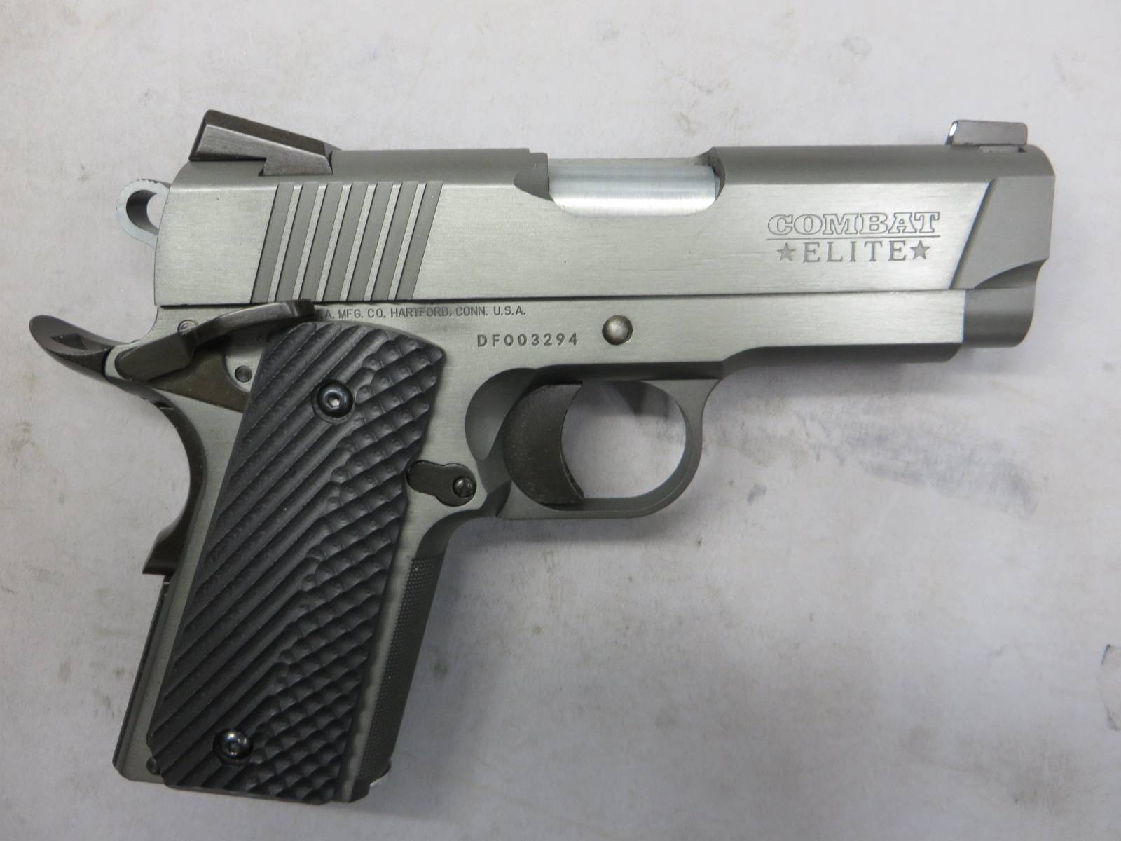 【ウエスタンアームズ】コルト ディフェンダー コンバットエリート・Vz GRIPS