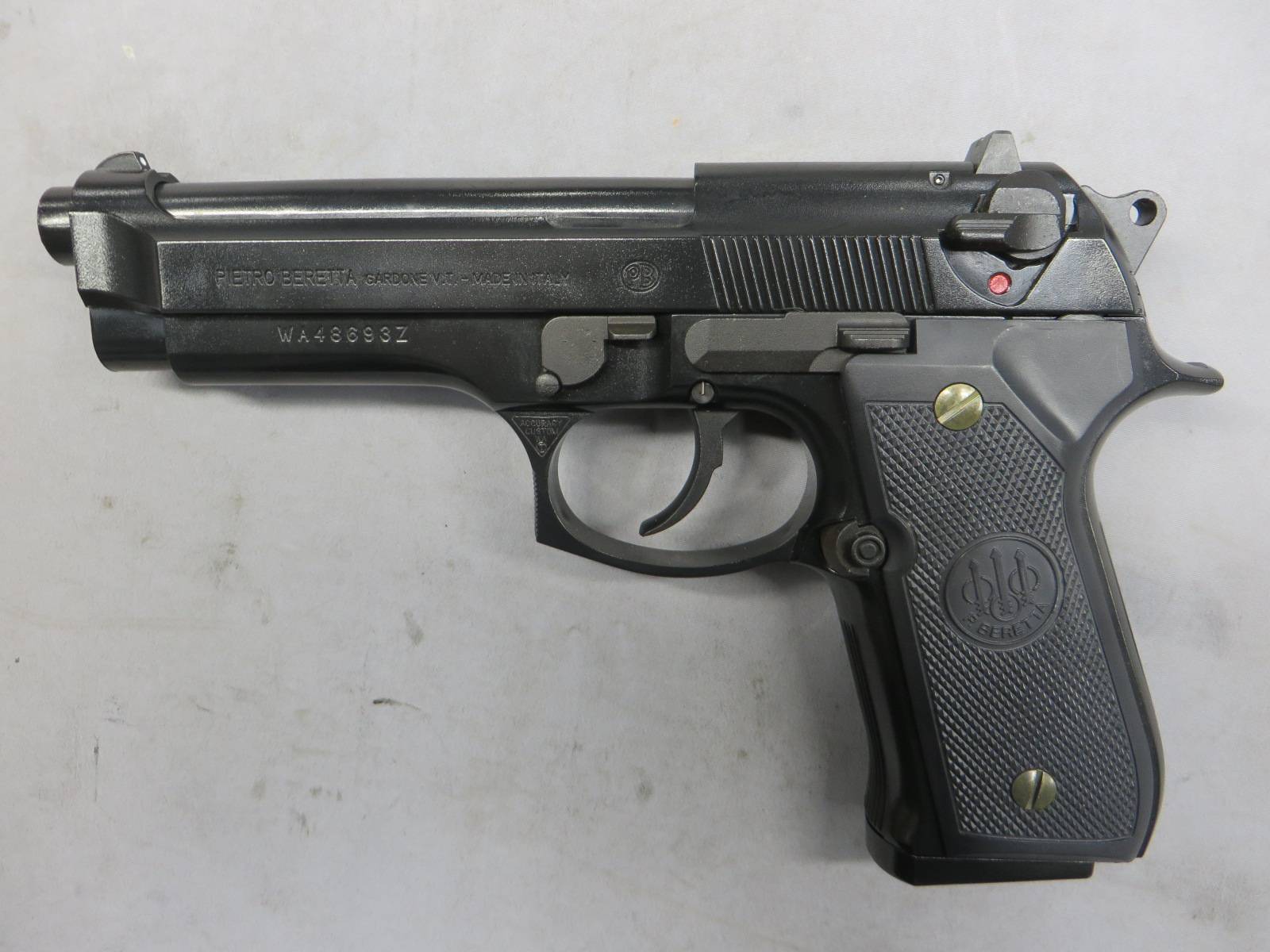 【ウエスタンアームズ】ベレッタM92FS メタルブルーモデル アキュラシーカスタム