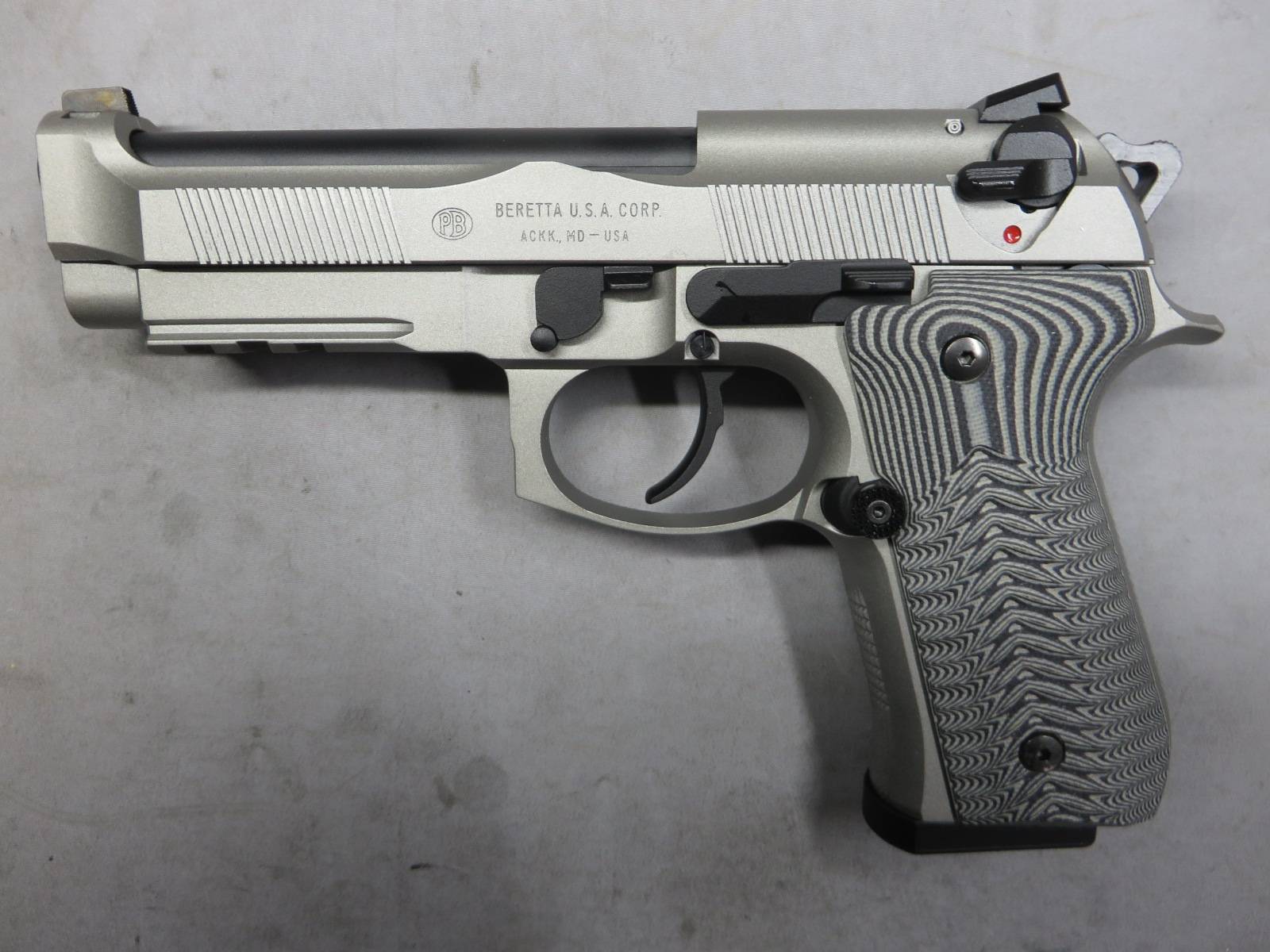 【ウエスタンアームズ】ベレッタM92FS ブリガディア エリート G10グリップ