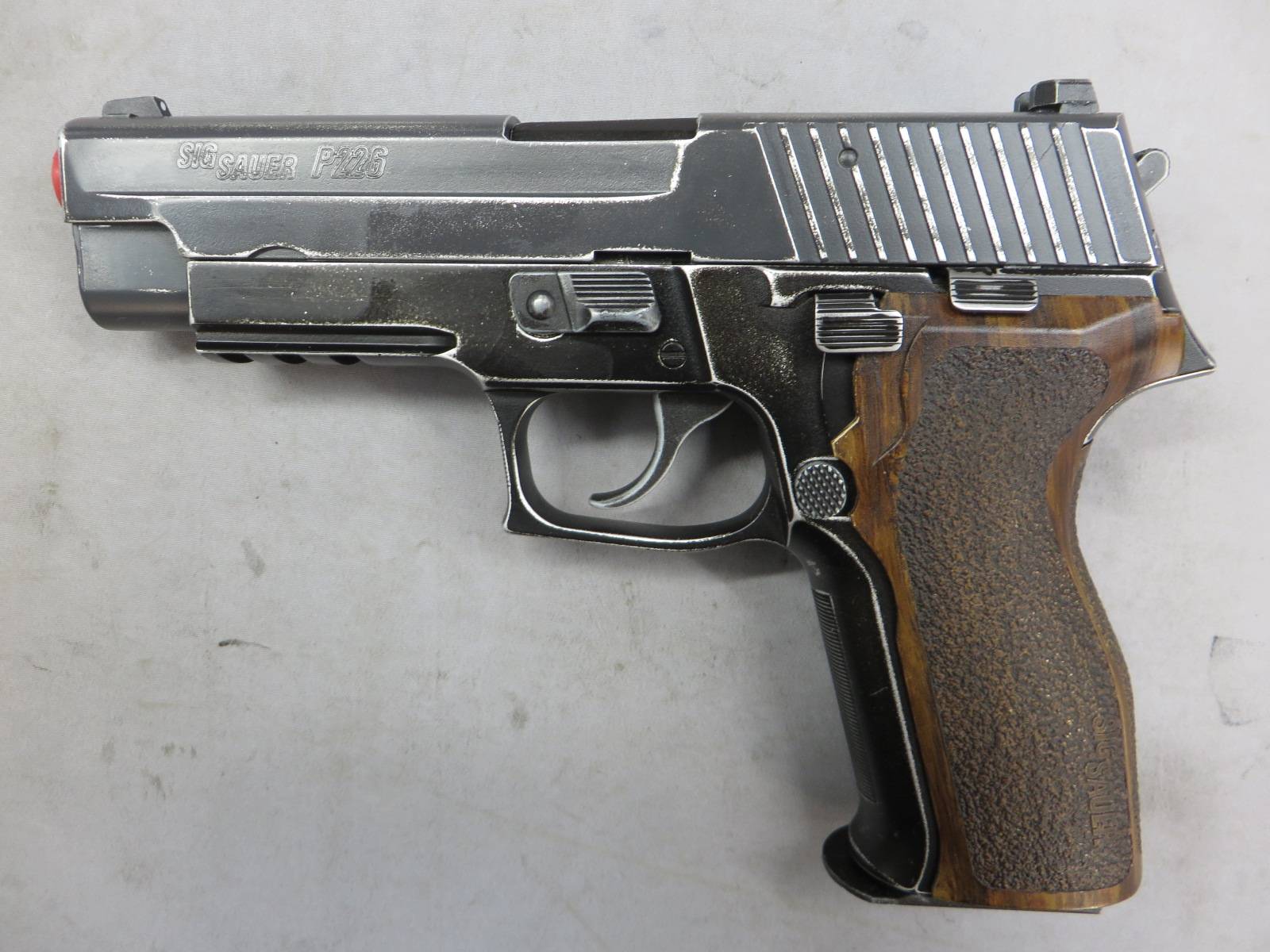 【東京マルイ】SIG SAUER P226E2・ダメージ加工
