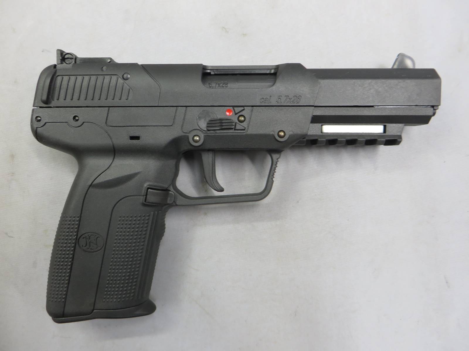 【CyberGun】FN Five-seveN