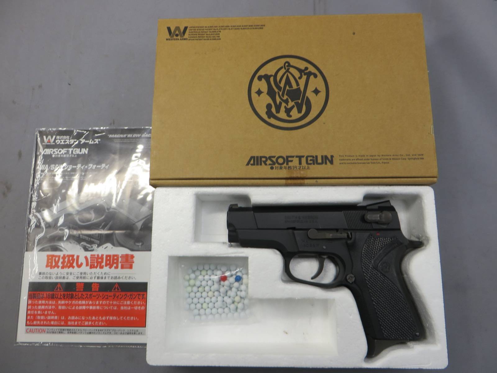 【ウエスタンアームズ】S&W ショーティ40 ブラック