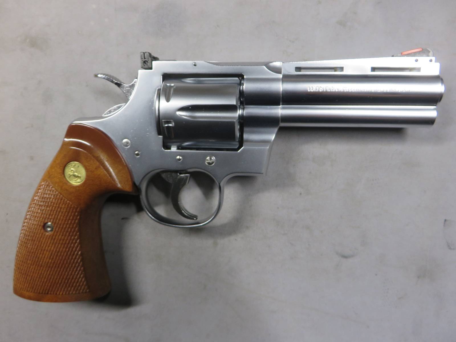 【タナカ】コルトパイソン.357mag 4in R-model ステンレス モデルガン