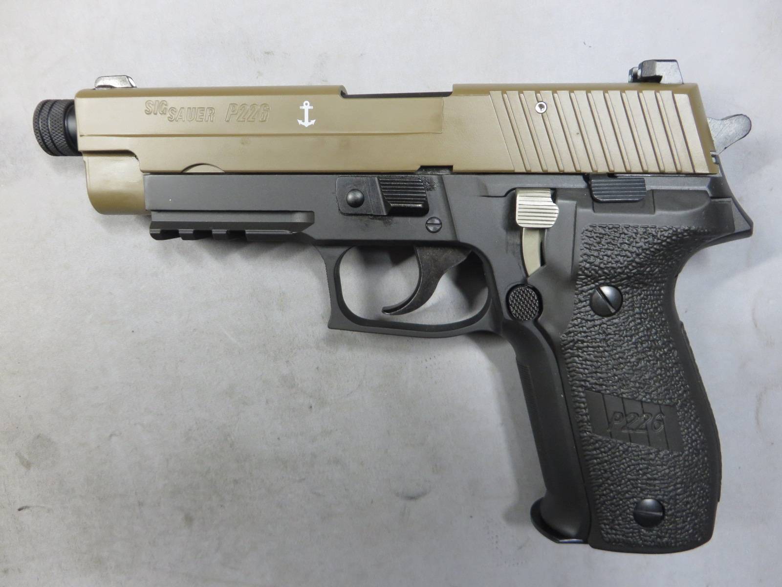 【タナカ】SIG P226 Mk25-TB Twotone EVO2 frame HW　モデルガン