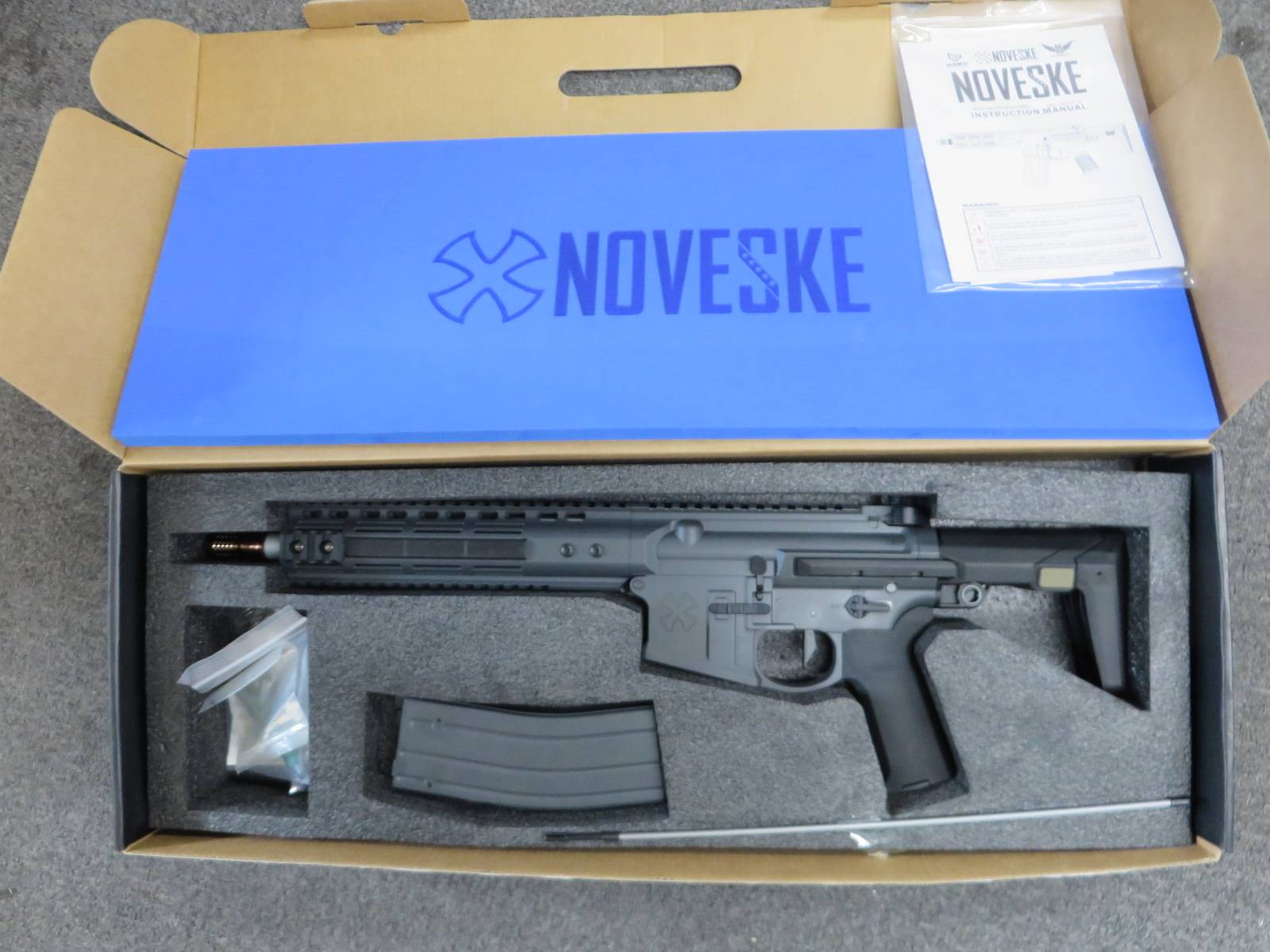 【EMG・DE Airsoft】NOVESKE N4 GHETTO BLASTER 10.5inch SniperGrey GBB