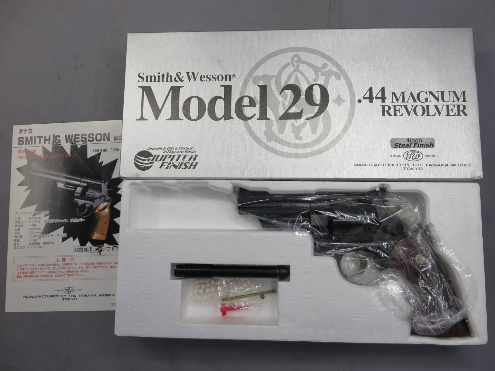 【タナカ】S&W M29 4in スチールジュピターフィニッシュ・木製グリップ