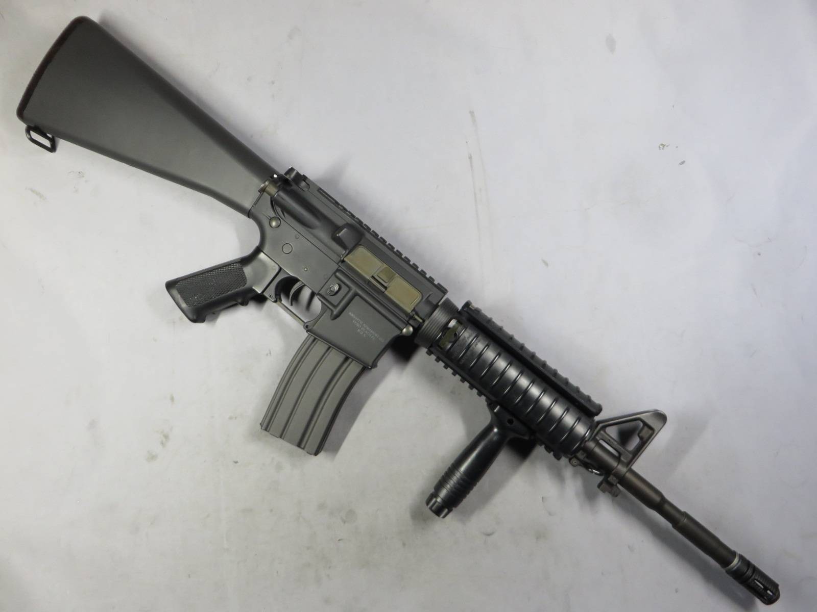 【東京マルイ】ナイツ SR-16 M4カービン  スタンダード電動ガン