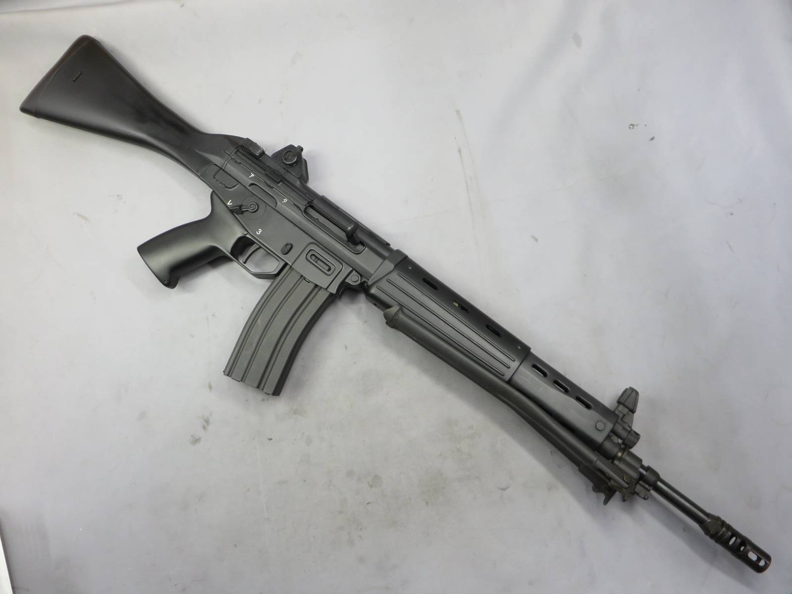 【キャロット】89式5.56ｍｍ小銃  89R BUDDY・スタンダード 電動ガン
