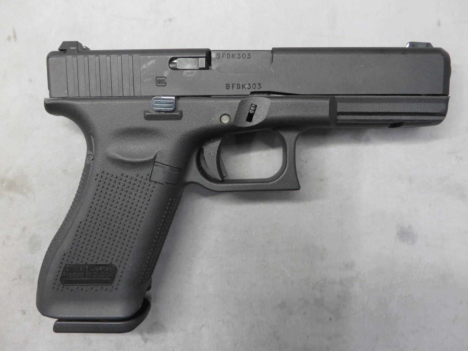 【UMAREX】グロック17 Gen.5 ・メタルスライド　G17・Glock17