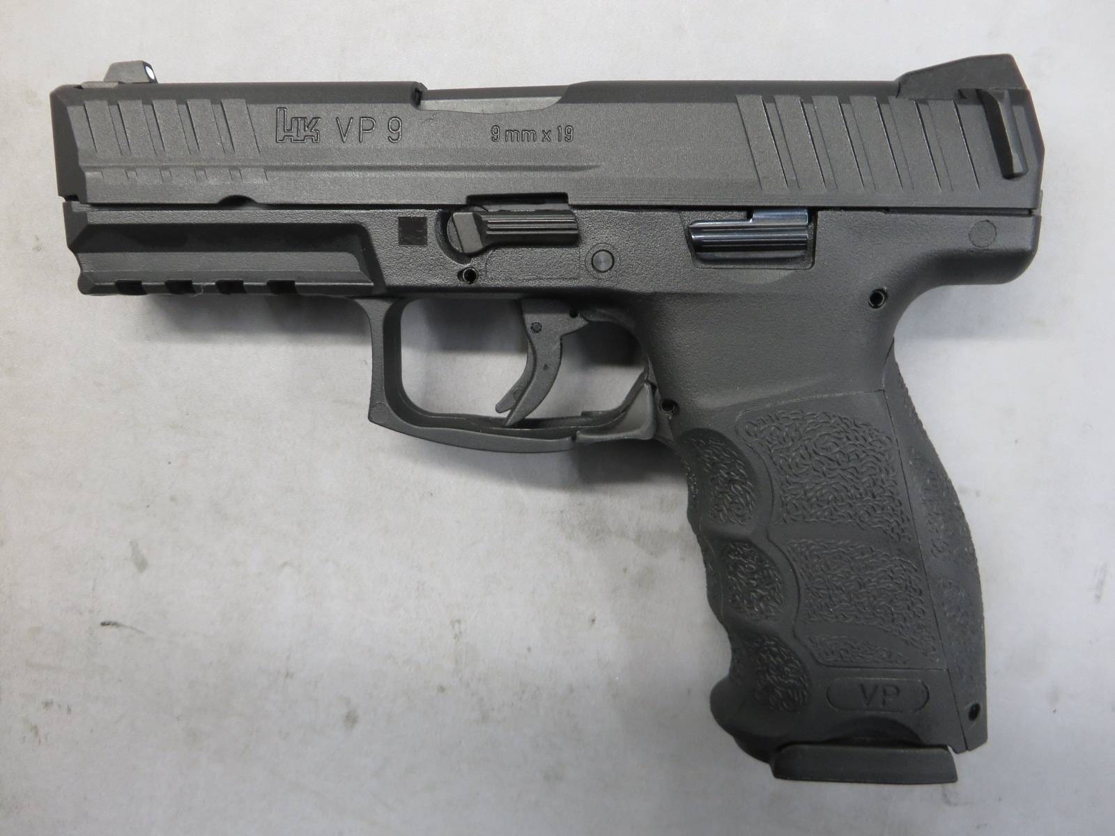【UMAREX】H&K VP9 メタルスライド