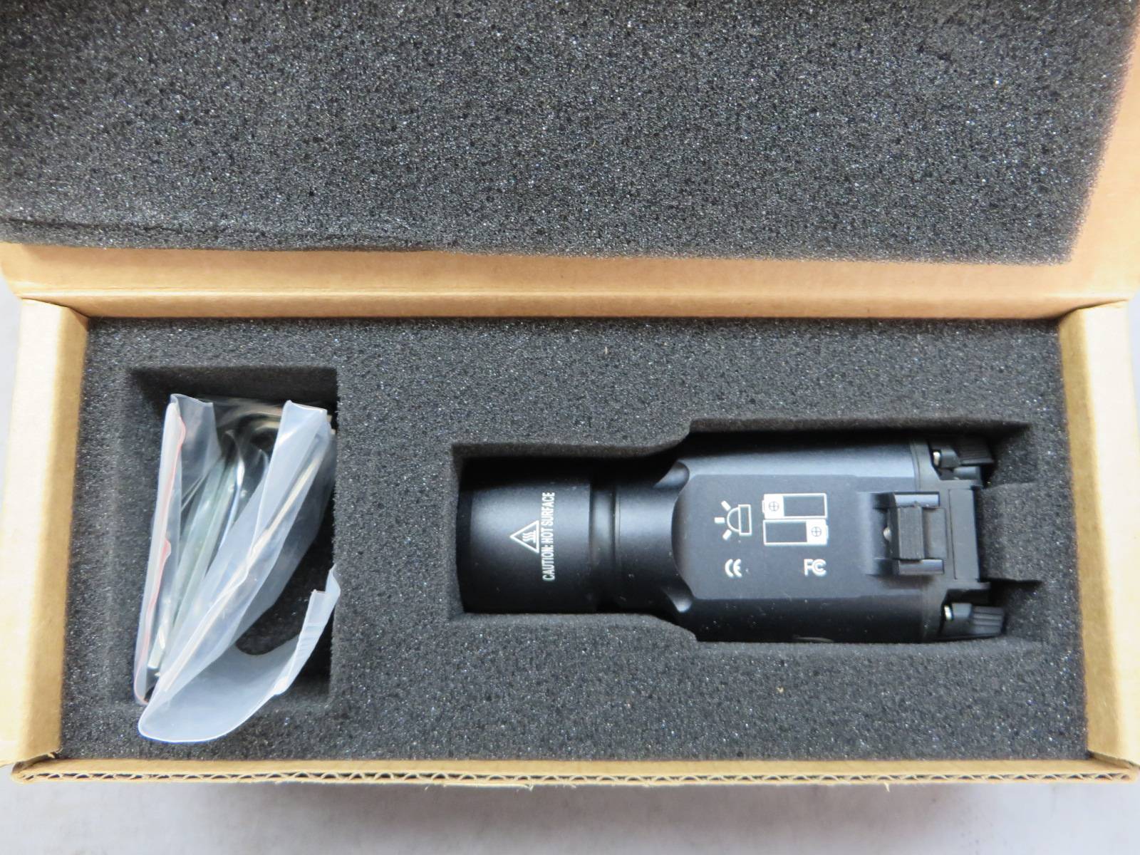 【不明】SUREFIRE レプリカ　X300タイプ ウエポンライト