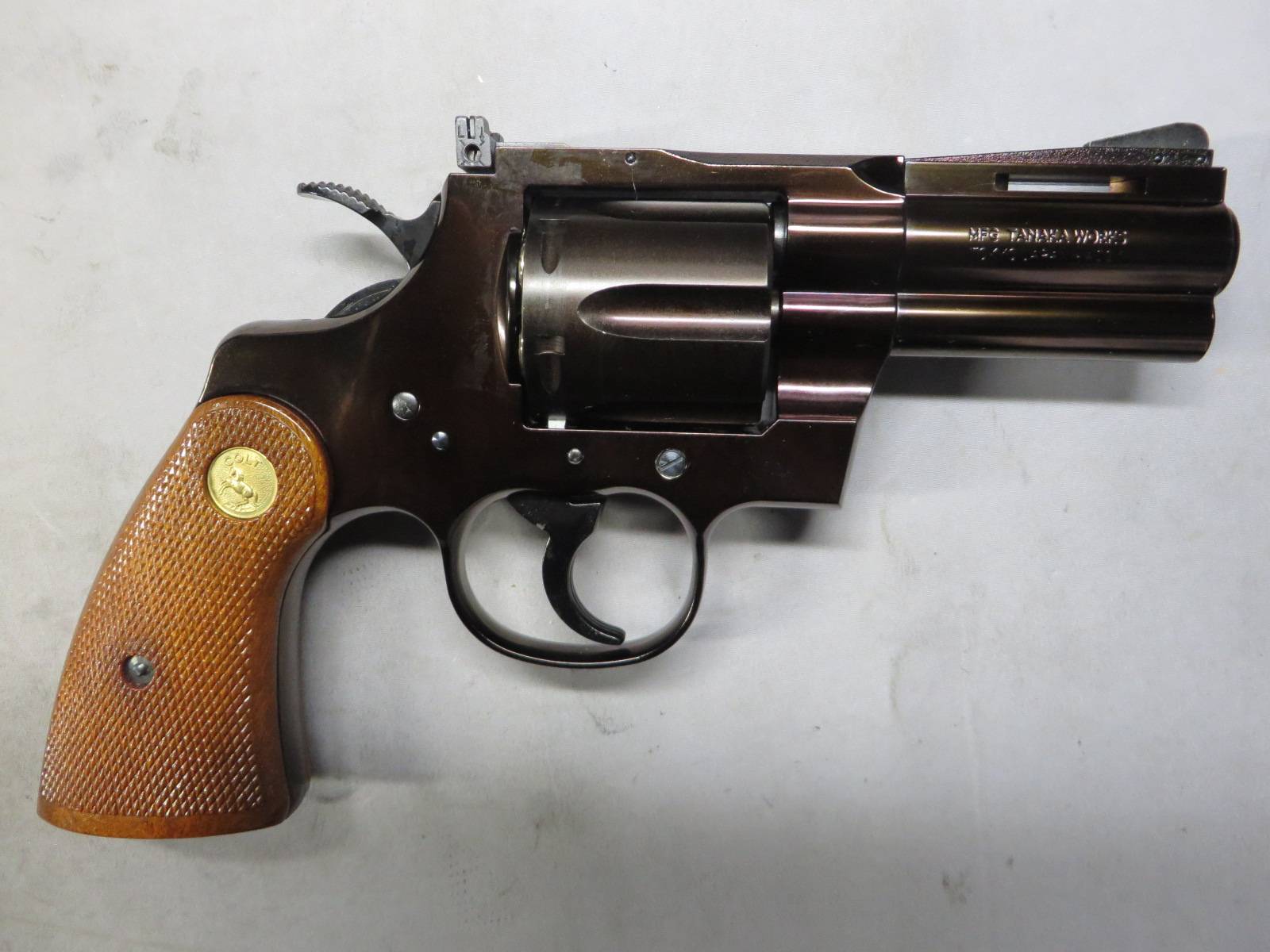 【タナカ】コルトパイソン.357mag 4in ミッドナイトゴールド