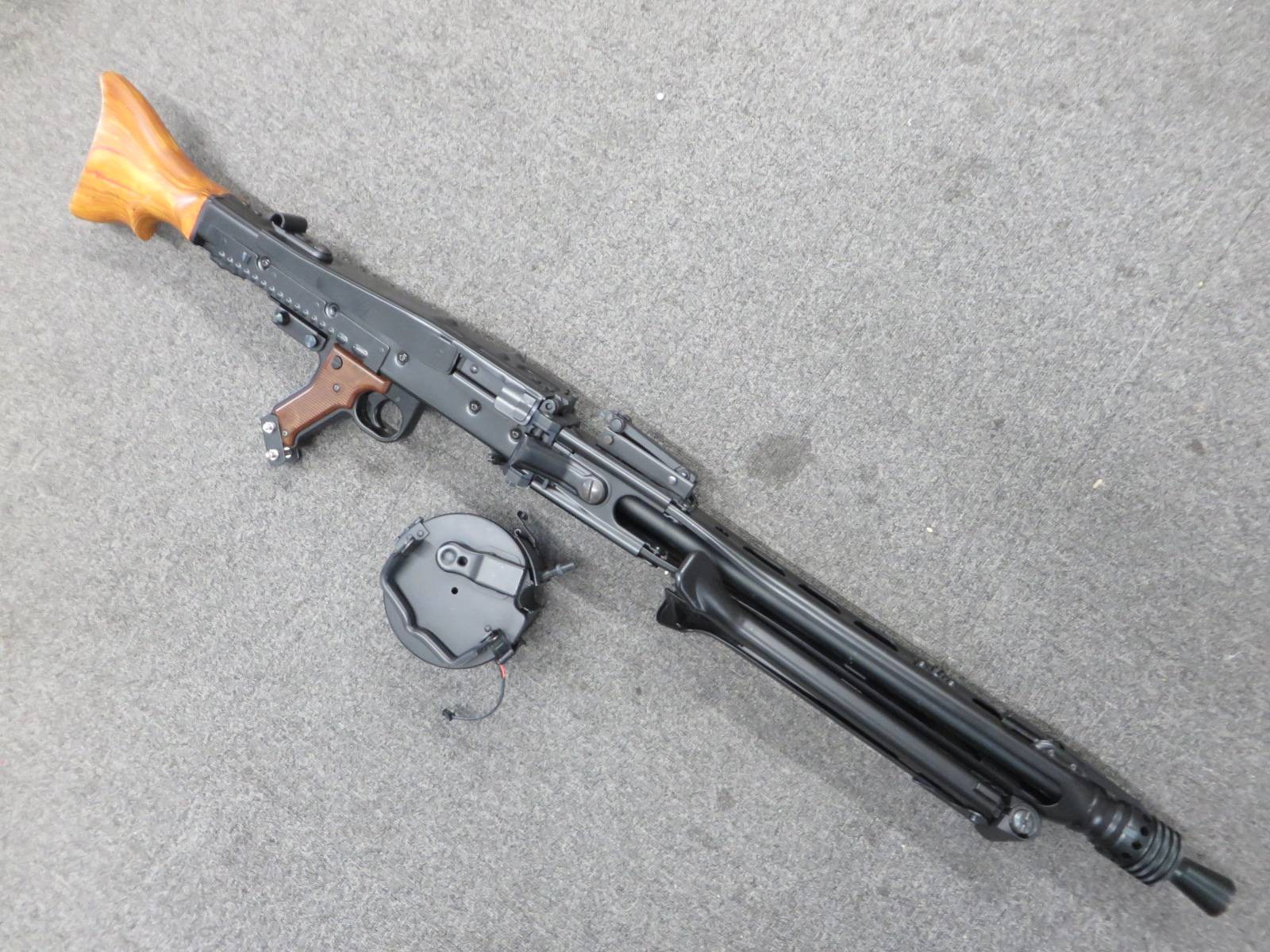 【AGM・S&T】MG42 リアルウッド ショップ（南蛮堂）カスタム 電動ガン