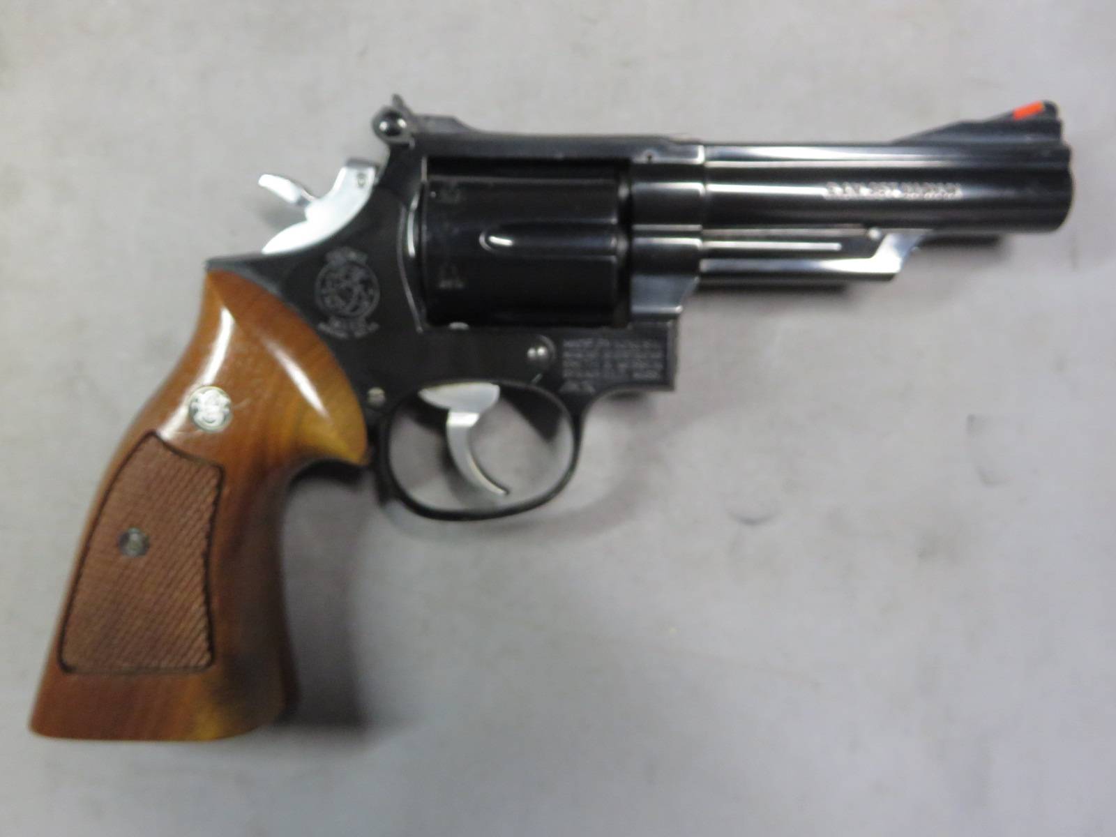 【コクサイ】S&W M19 コンバットマグナム 4in カート式 ガスガン・木製グリップ