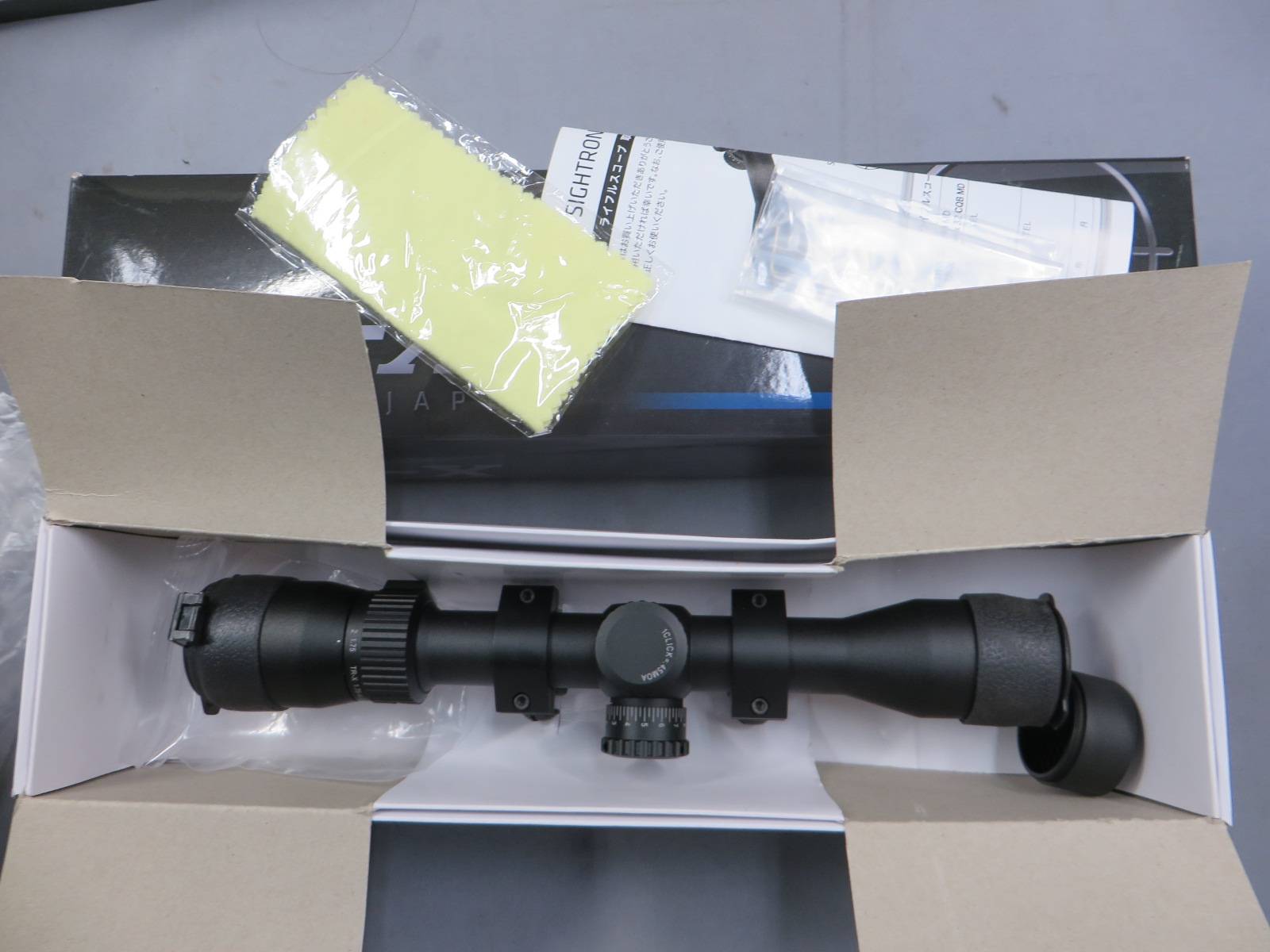【SIGHTRON】TR-X 1.75-4×32 CQB  MIL-DOT レティクル