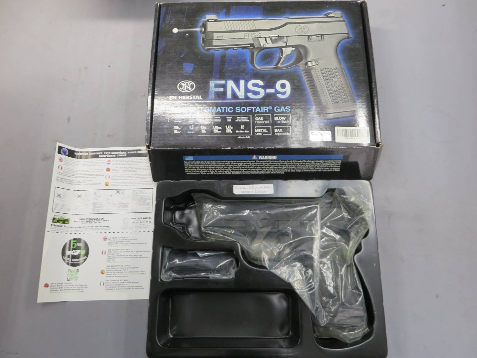 【CyberGun】FNS-9 メタルスライド