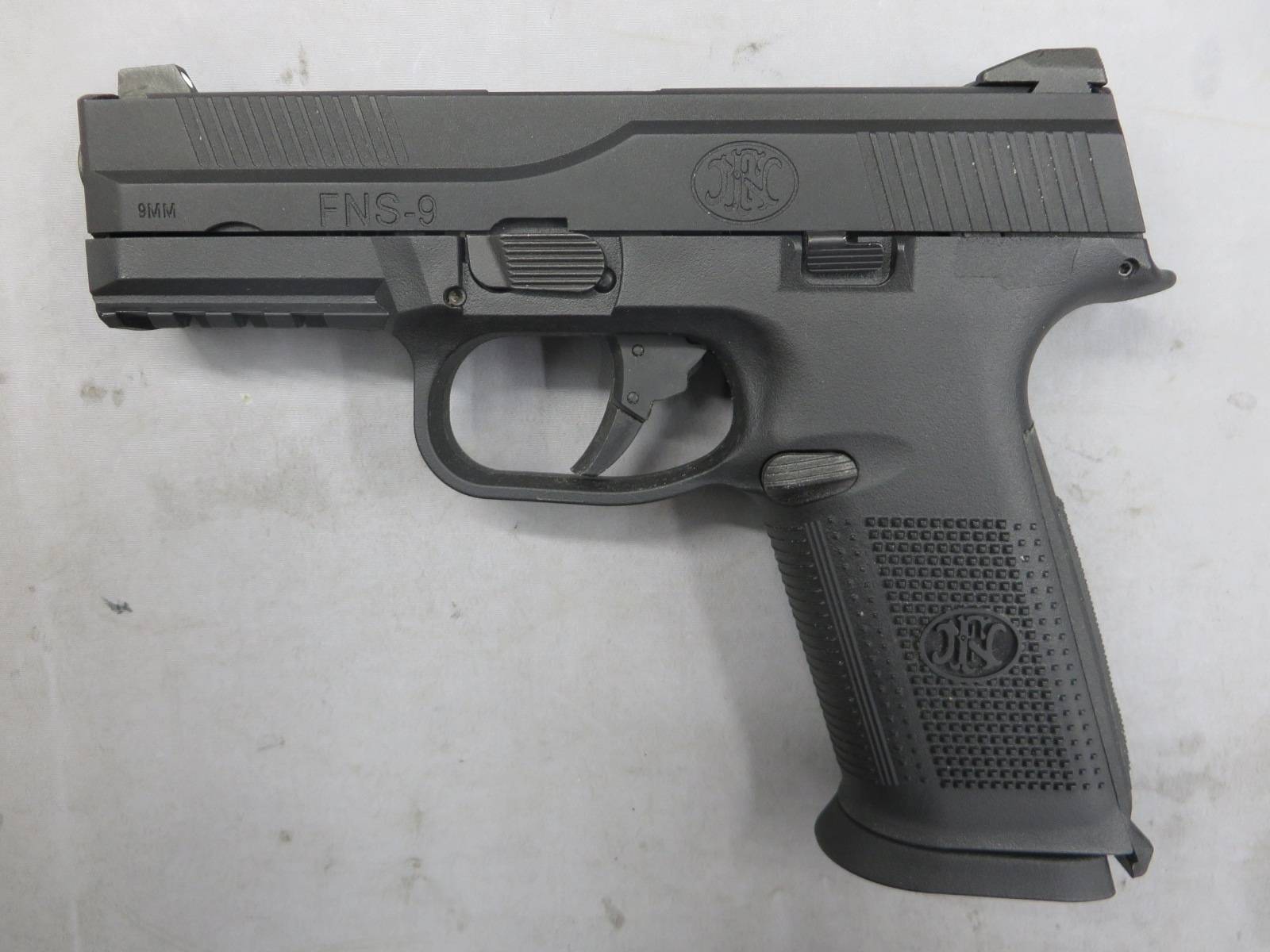 【CyberGun】FNS-9 メタルスライド