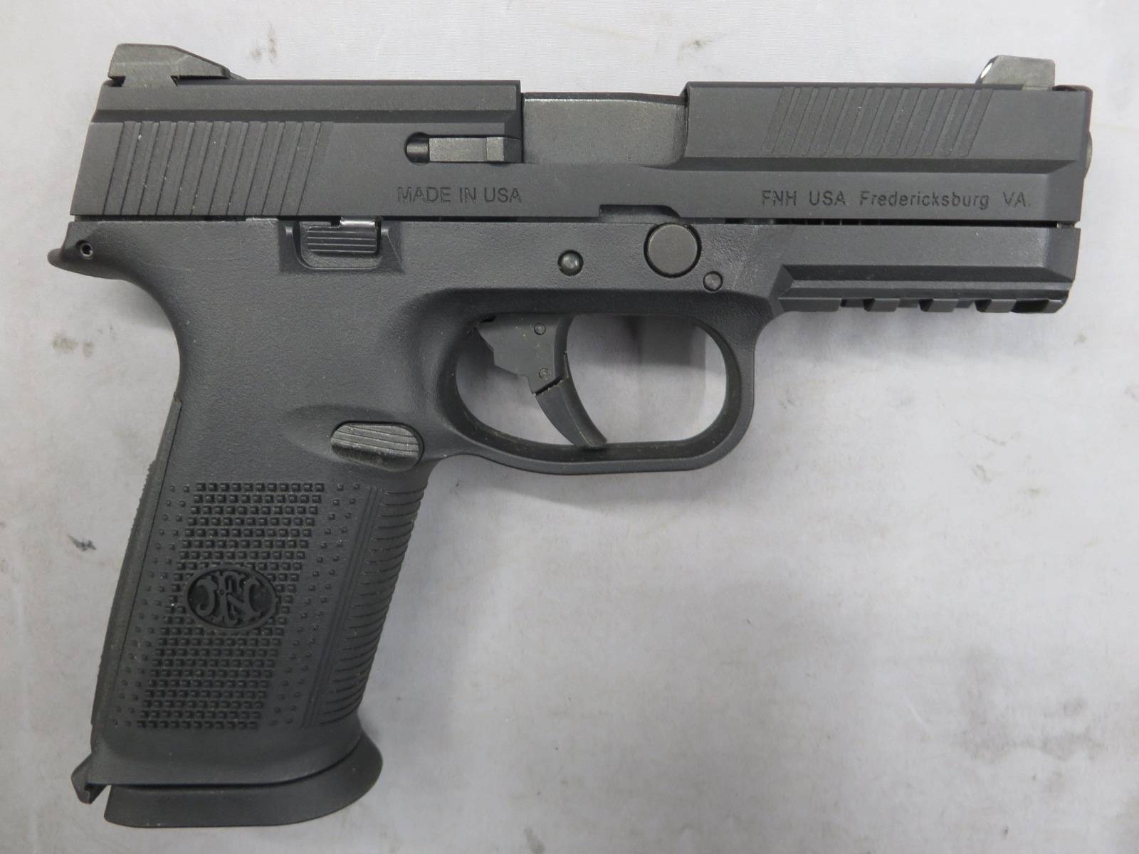 【CyberGun】FNS-9 メタルスライド