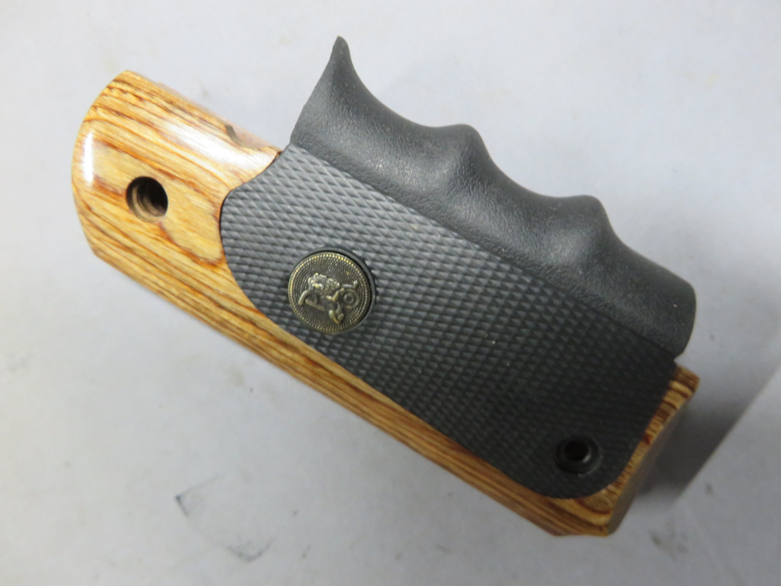 【パックマイヤー】GM・1911 フルサイズ ウッド＆ラバー グリップ