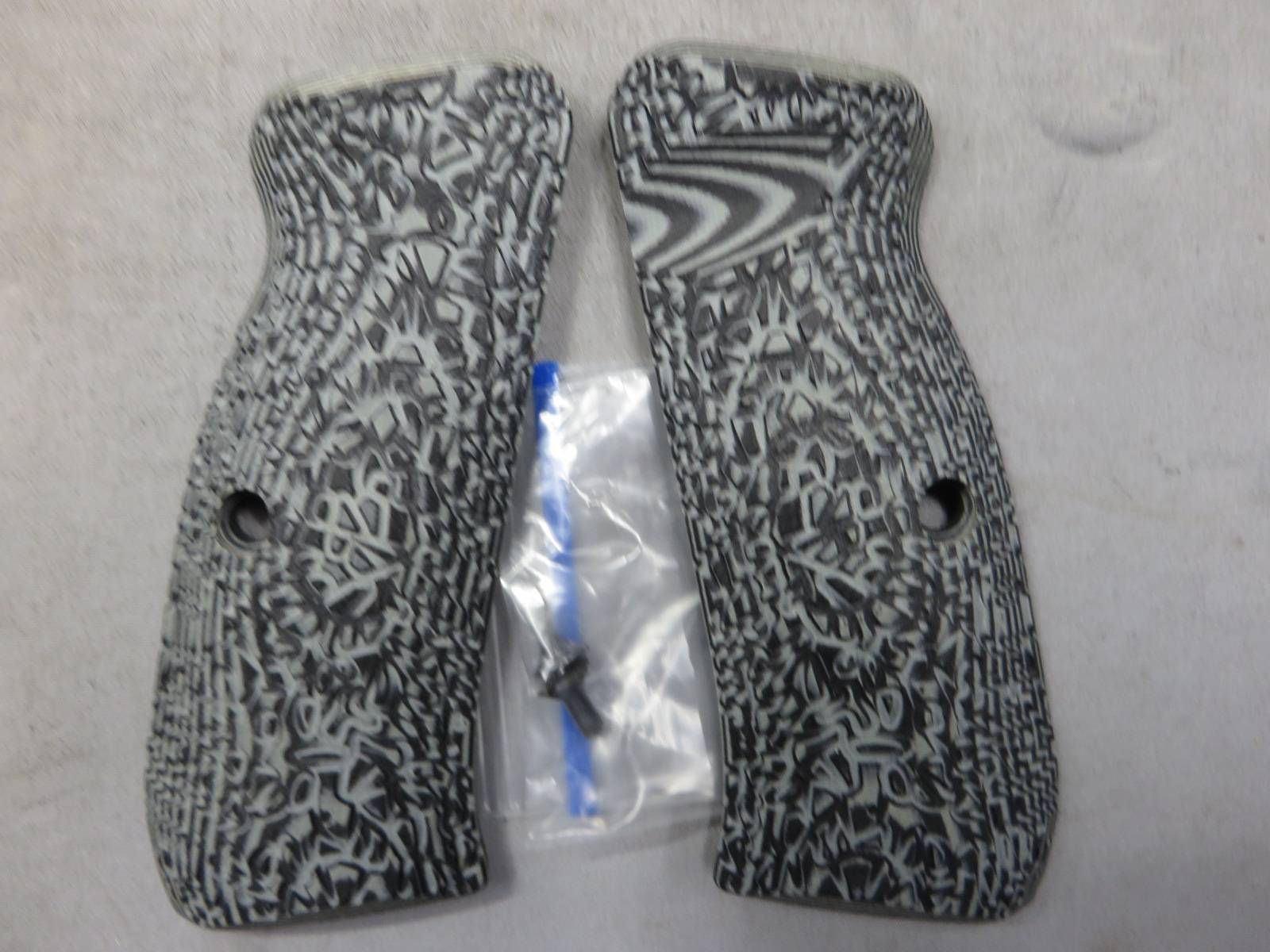 【LOKGRIPS】CZ75  Palm Swell Grey/Black Mayhem G10グリップ