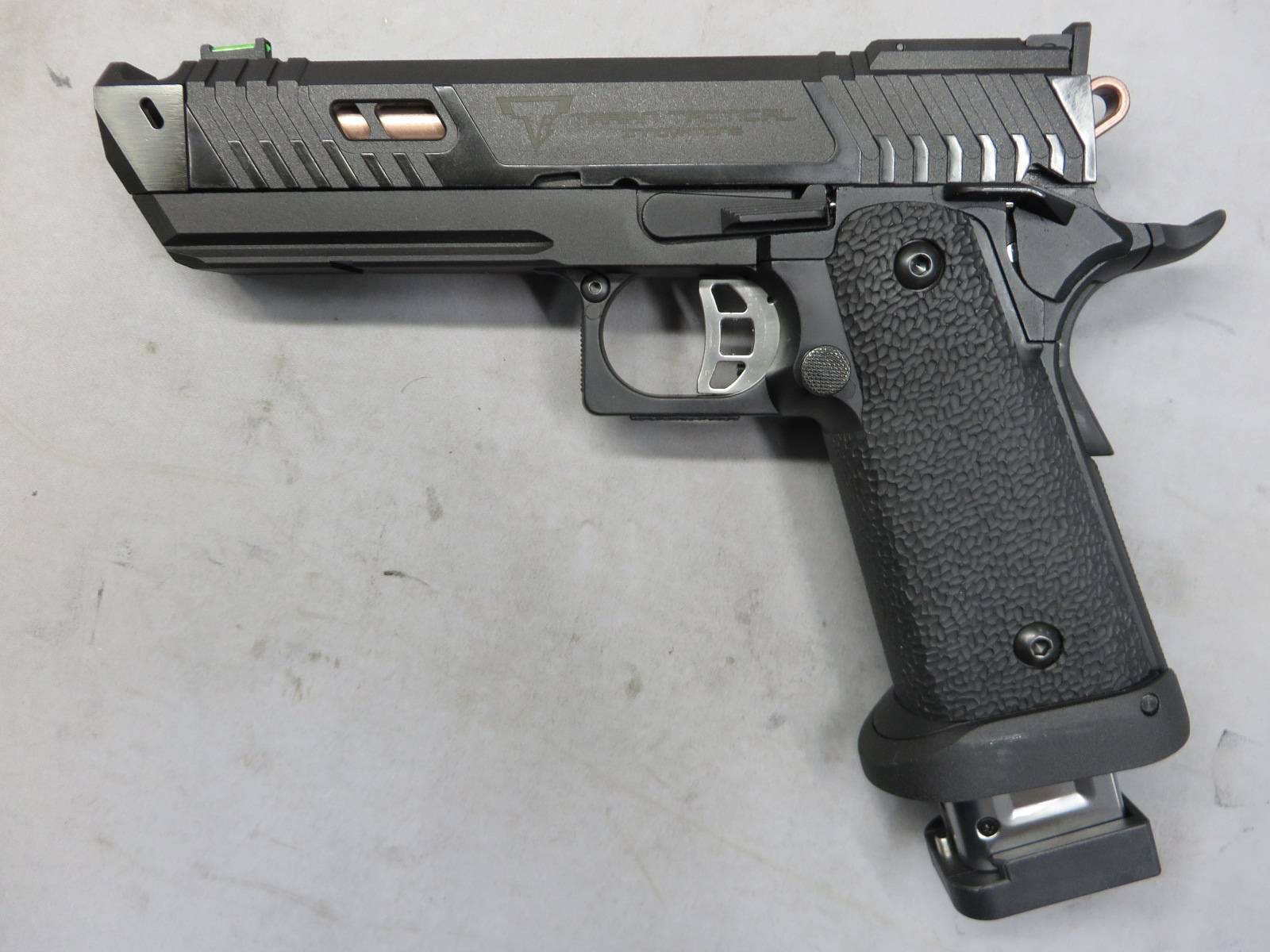 【BATON Airsoft】BT-PIT VIPER CO2 ジョンウィック・刻印有