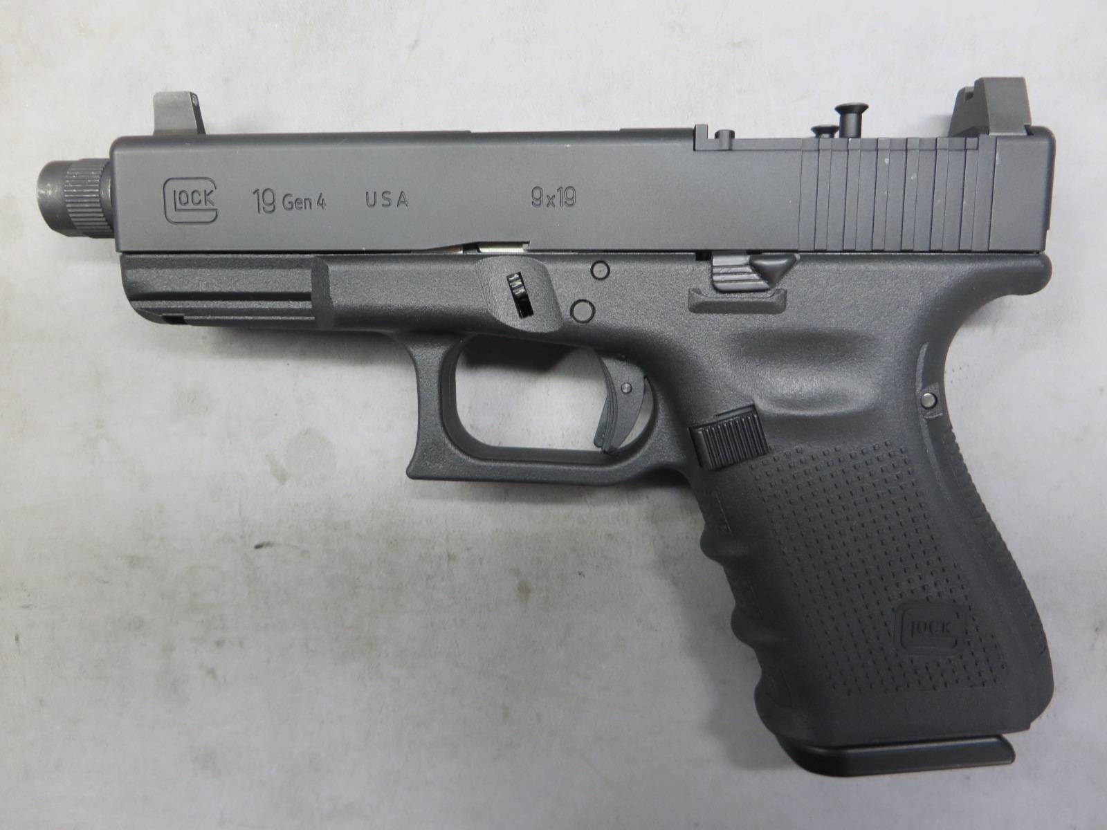 【東京マルイ・OCT】MK27 MOD2 GBB (GLOCK19 Gen4）ショップ（OCT）カスタム