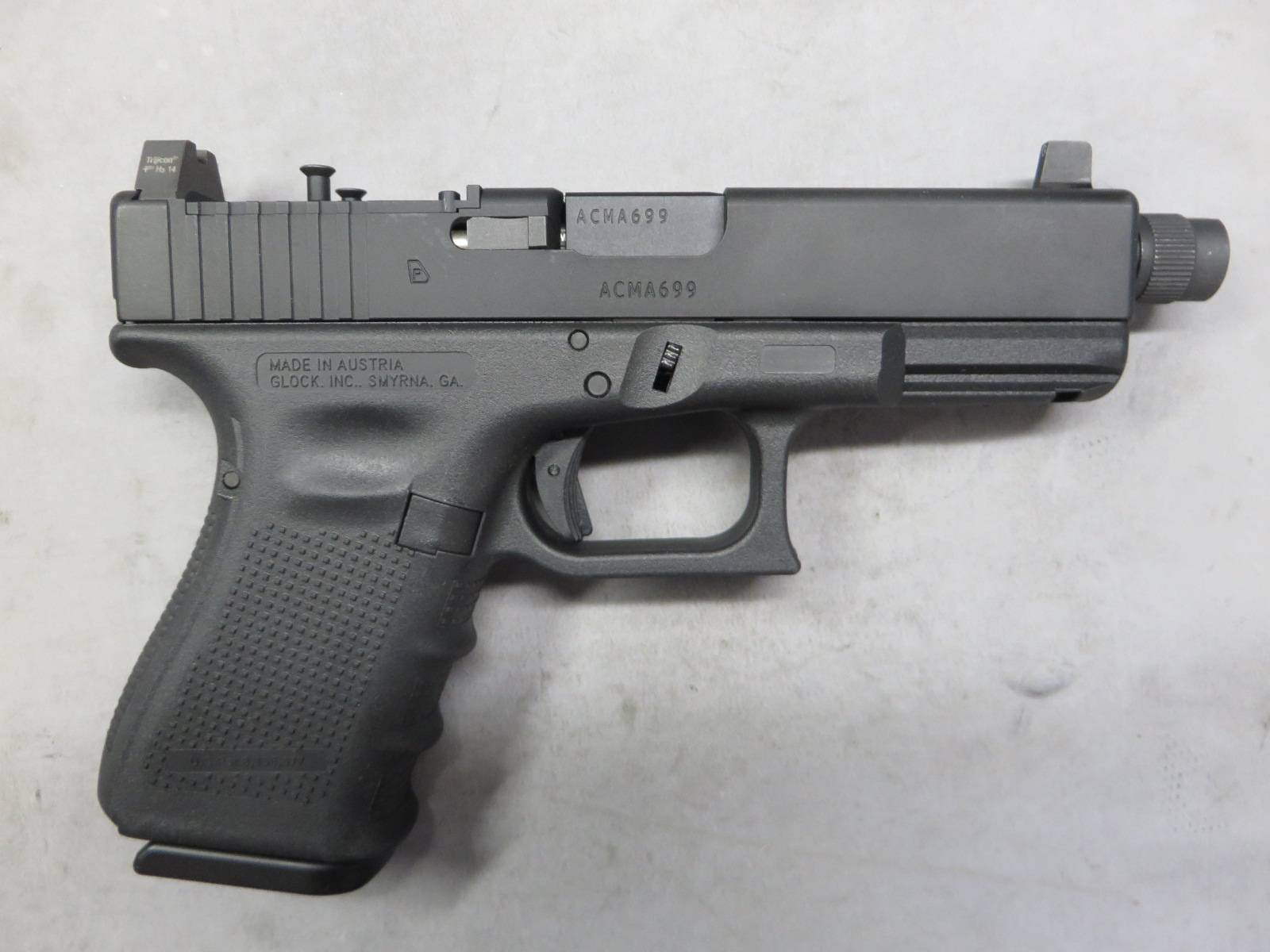 【東京マルイ・OCT】MK27 MOD2 GBB (GLOCK19 Gen4）ショップ（OCT）カスタム