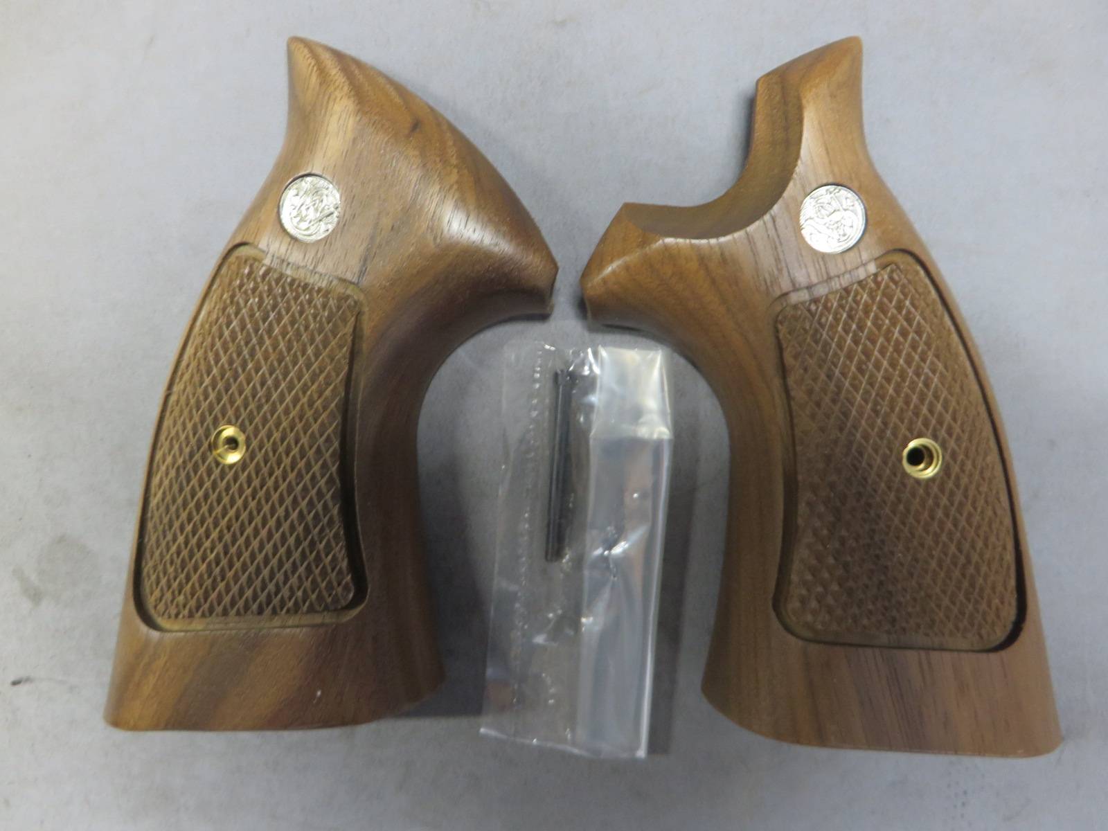 【タナカ】S&W Kフレーム オーバーサイズ（スクエアバット） ウォールナットチェッカー +Weight