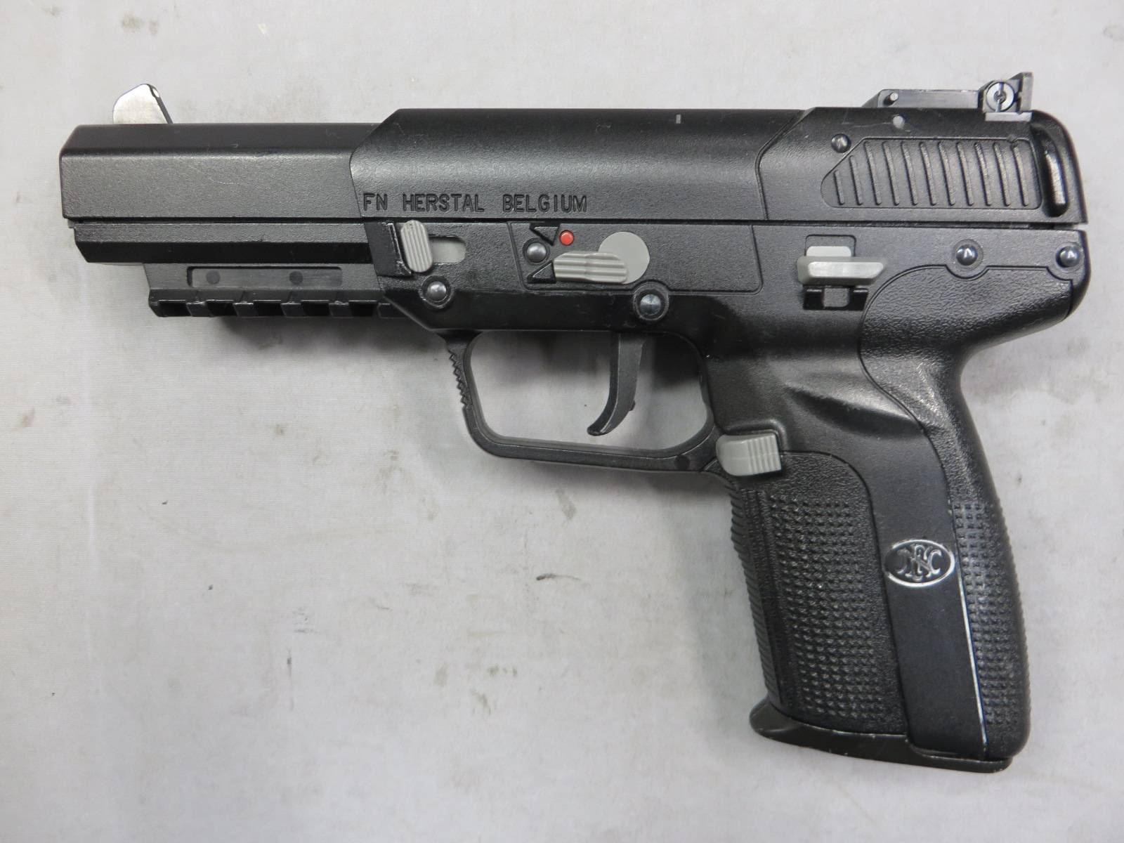 【マルシン】Five-seveN 6ｍｍBB CO2 ブラック・ファイブセブン・5-7