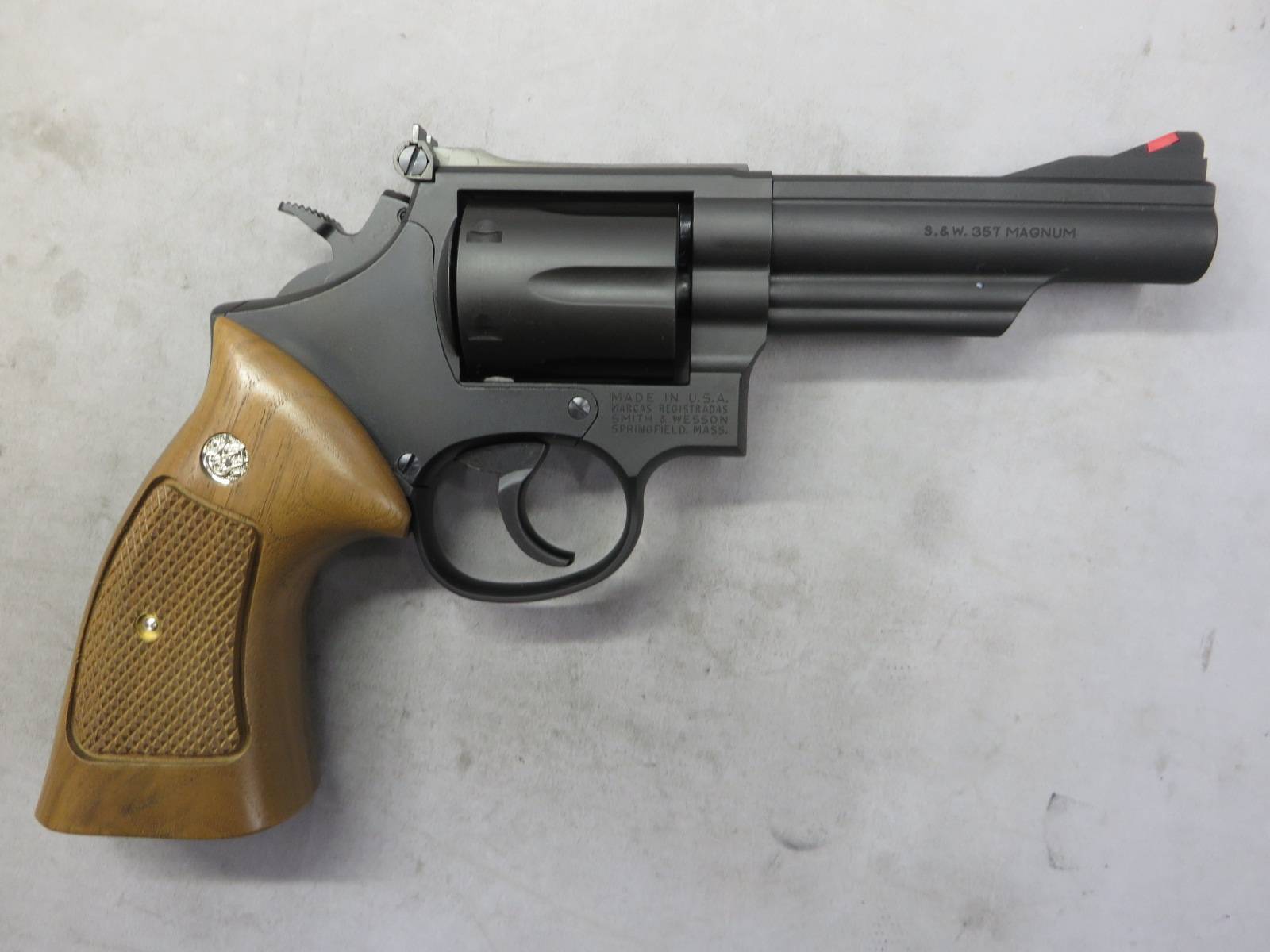 【タナカ】S&W M19 コンバットマグナム 4in HW Ver.3 +Weight ウォールナットグリップ   モデルガン