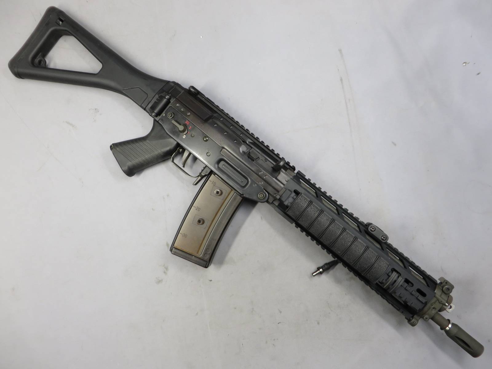 【GHK】SIG SG553・SG551ハンドガード組込