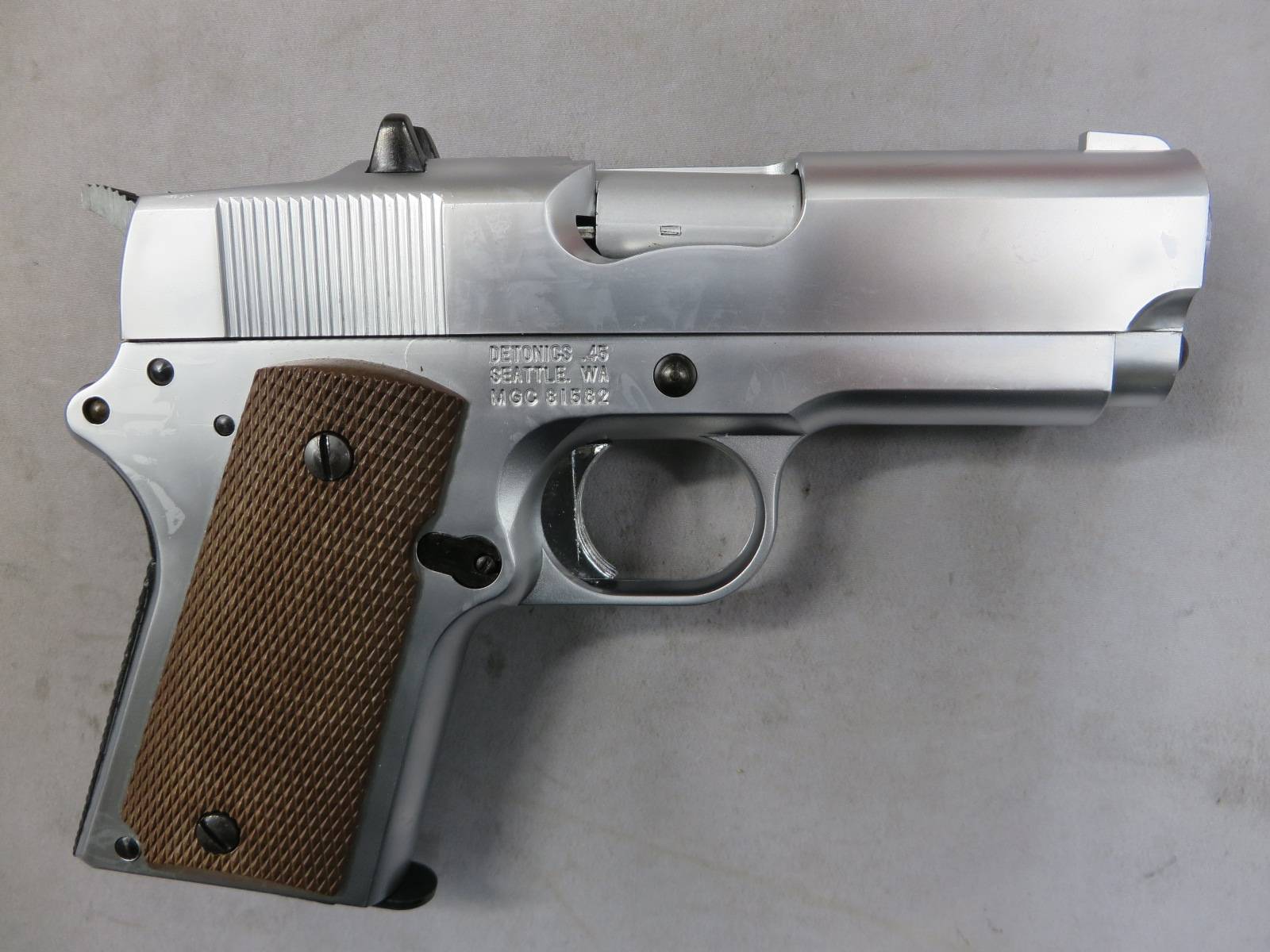 【MGC】 デトニクス.45 コンバットマスター ステンレスシルバー  モデルガン