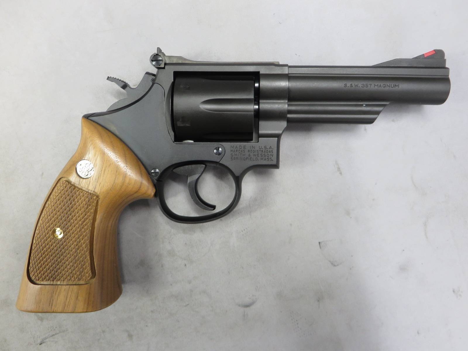 【タナカ】S&W M19 コンバットマグナム 4in HW Ver.3 +Weight ウォールナットグリップ   モデルガン