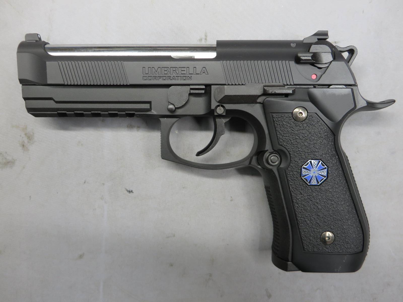 【東京マルイ】アルバート.W.モデル 01P　バイオハザード　アンブレラコーポレーション