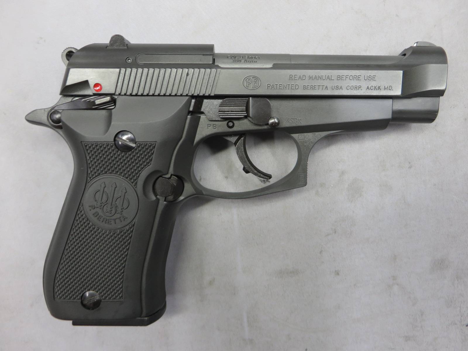 【ウエスタンアームズ】ベレッタM84FS カーボンブラック HW