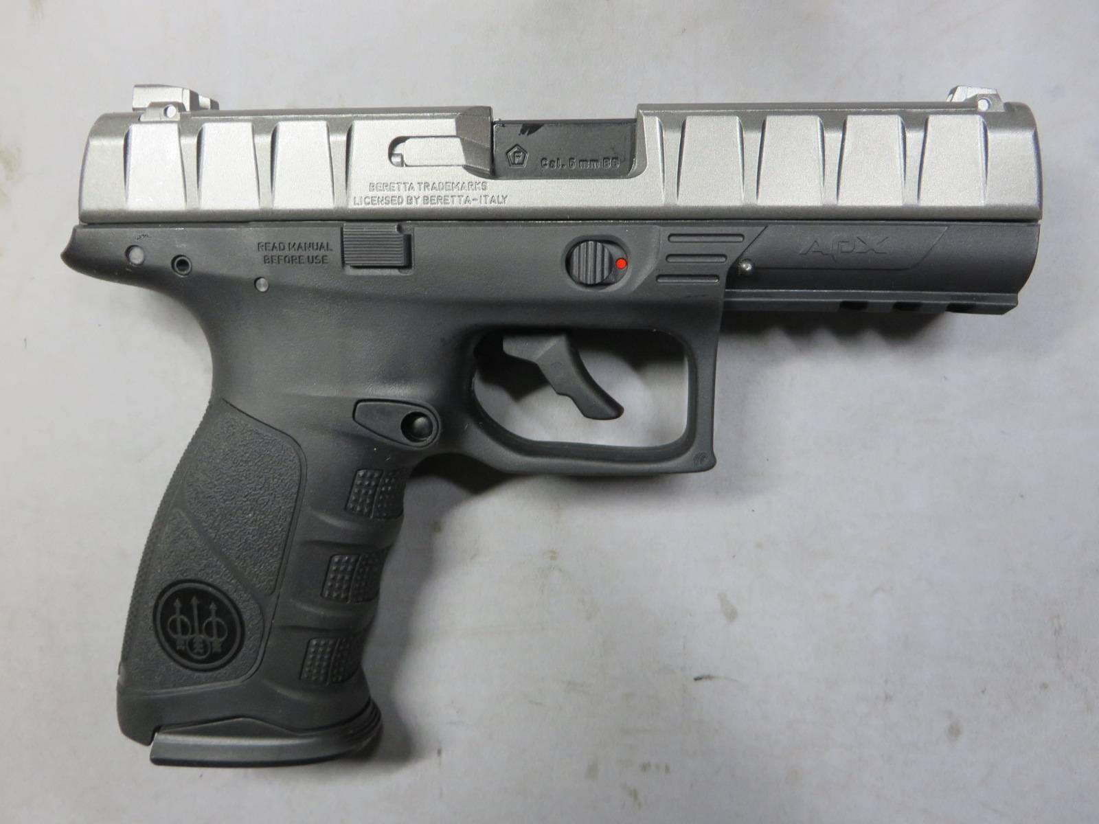 【UMAREX】ベレッタ APX メタルグレー CO2
